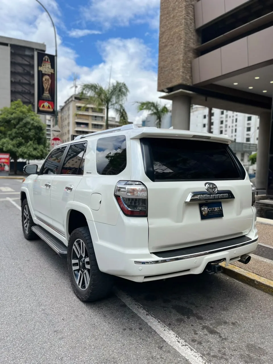 Camioneta Toyota 4Runner Limited 2014 en Caracas — foto 2
