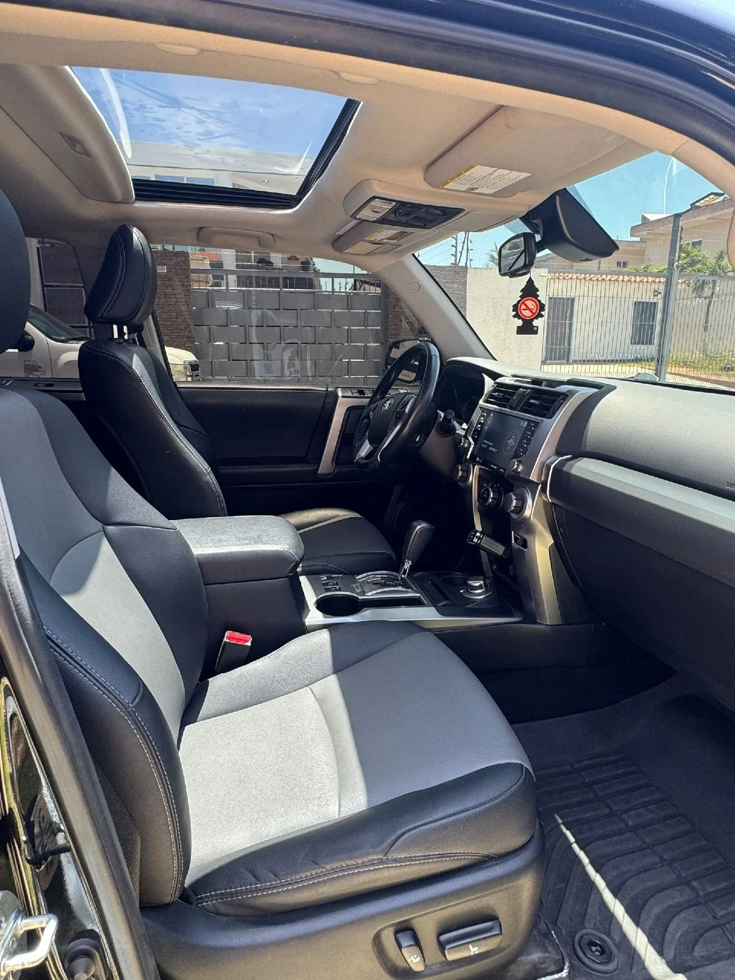 Camioneta Toyota 4Runner SR5 2023 Premiun en Porlamar — foto 5
