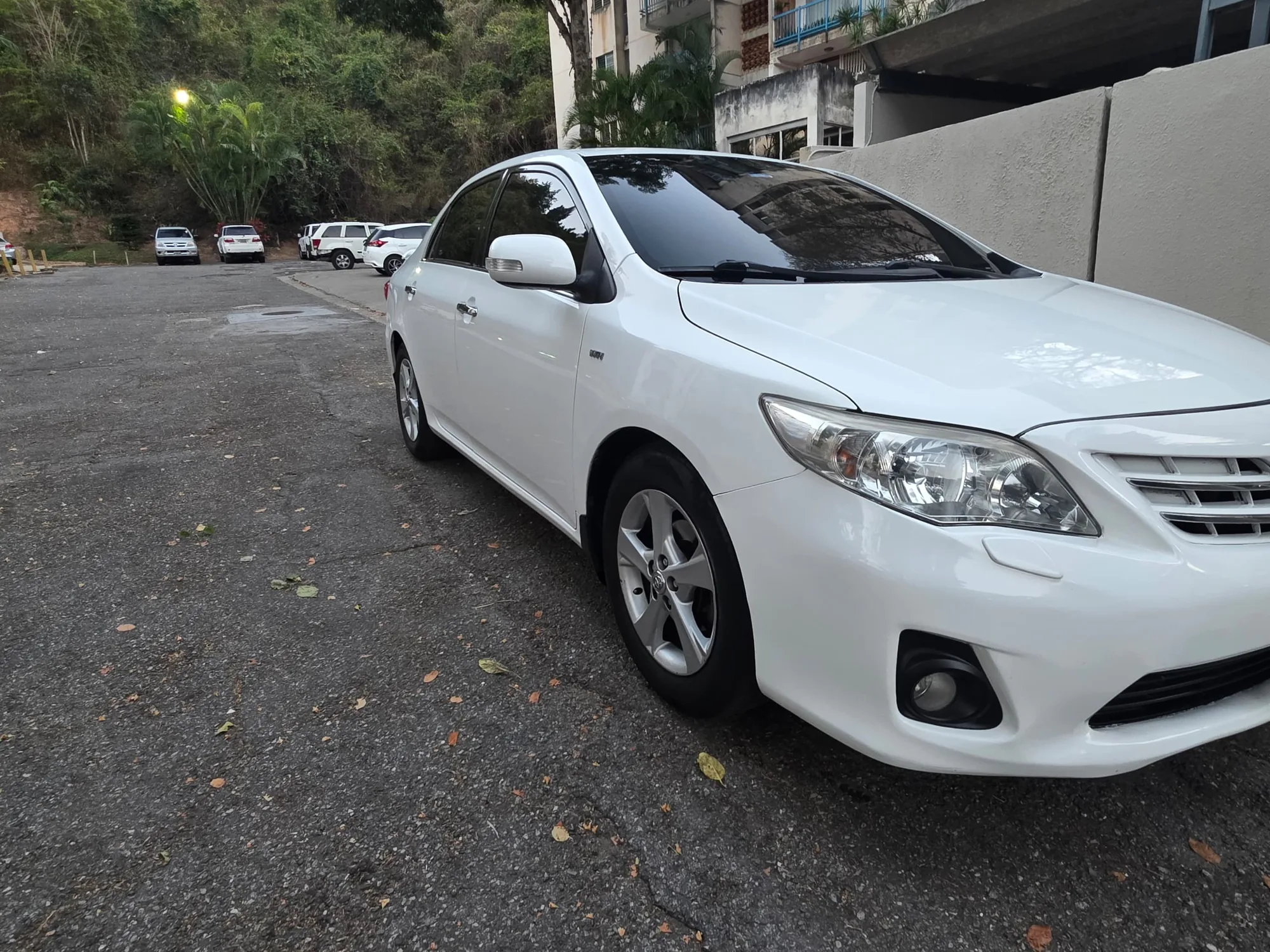Camioneta Toyota Corolla GLI 2012 A en Libertador — foto 2