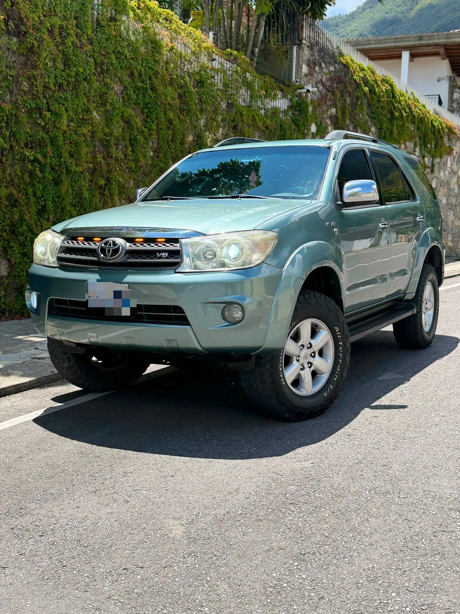 Camioneta Toyota Fortuner 2010 A en Libertador