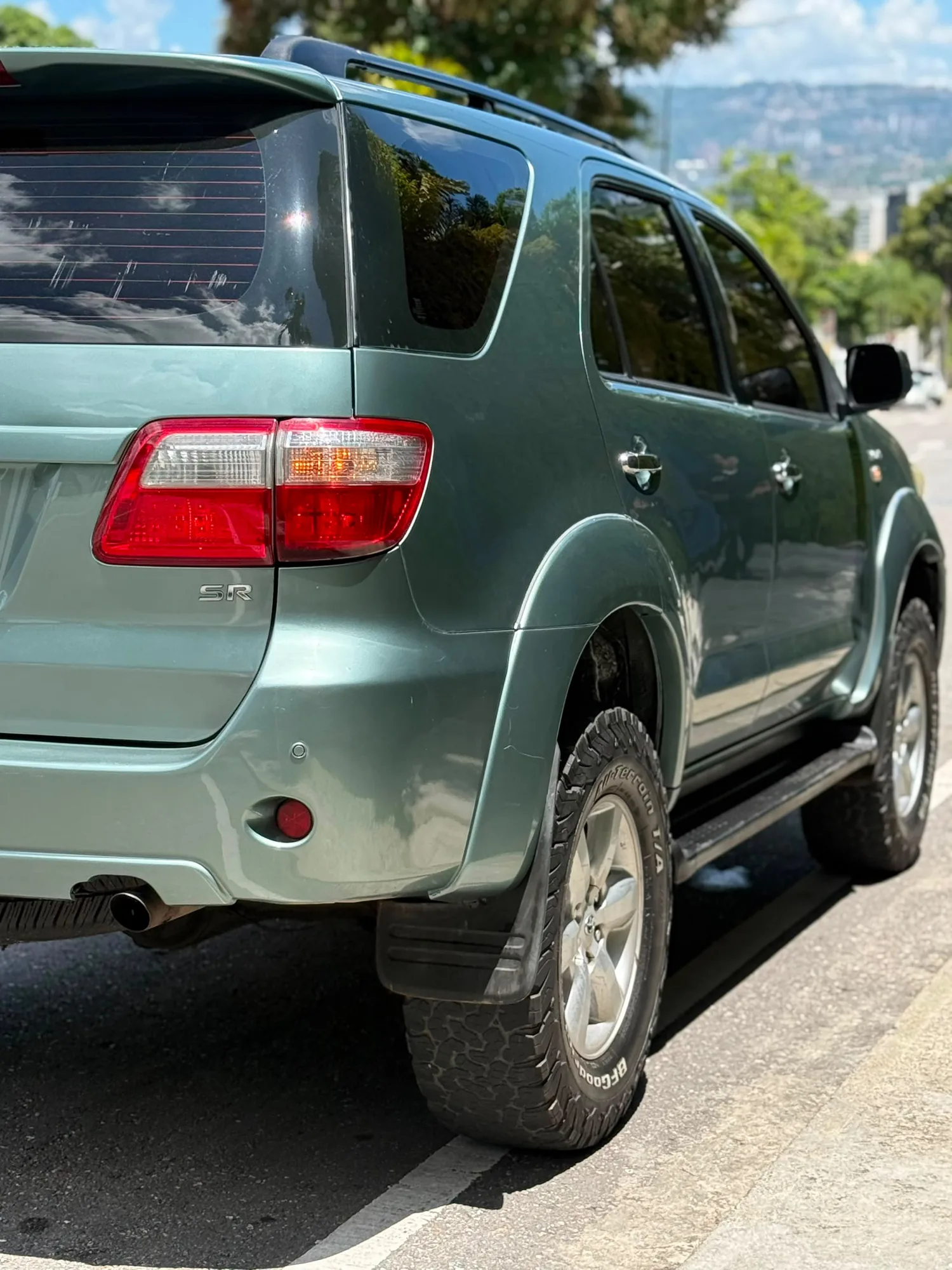Camioneta Toyota Fortuner 2010 A en Libertador — foto 11