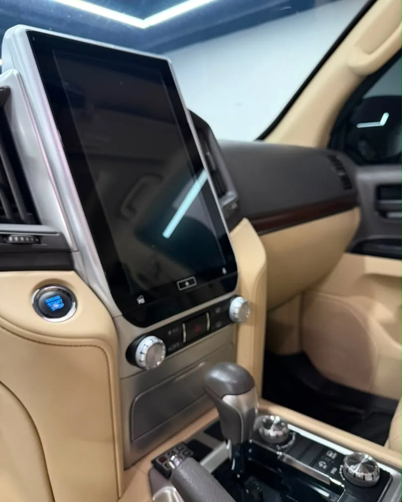 Camioneta Toyota Land Cruiser 200 GXR 2018 en Caracas — foto 7