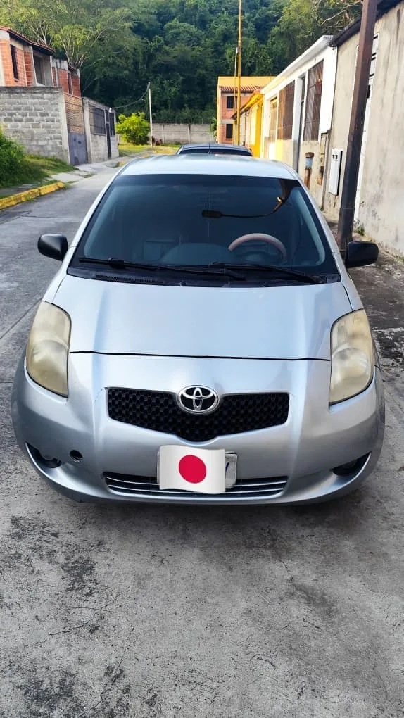 Coupé Toyota Yaris 2007 sport en Guatire