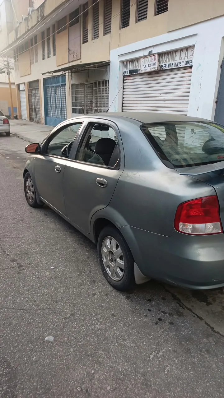Sedán Chevrolet Aveo 2008 en Municipio Autónomo San Diego — foto 4