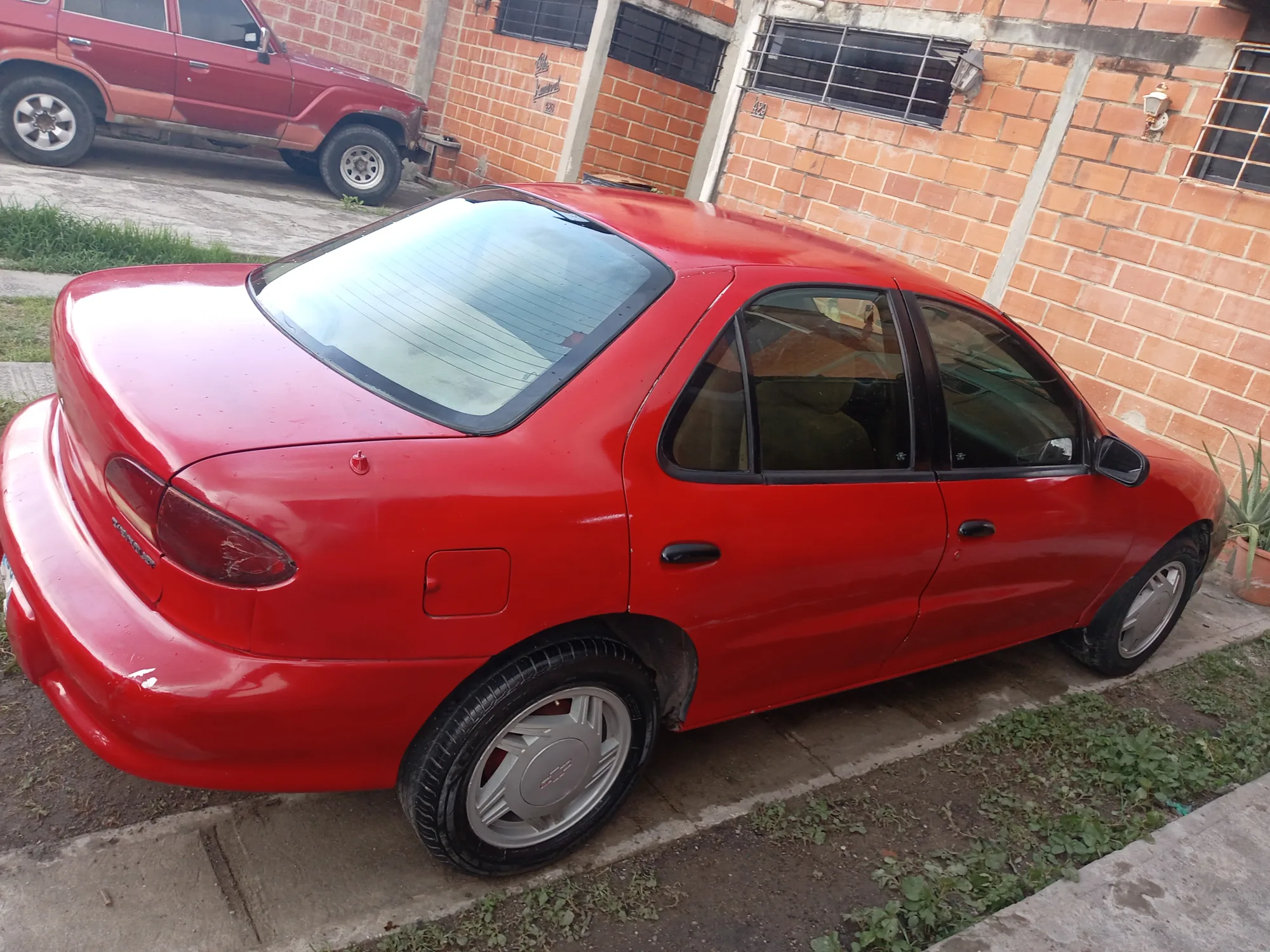 Sedán Chevrolet Cavalier 1995 LT en Guarenas — foto 3