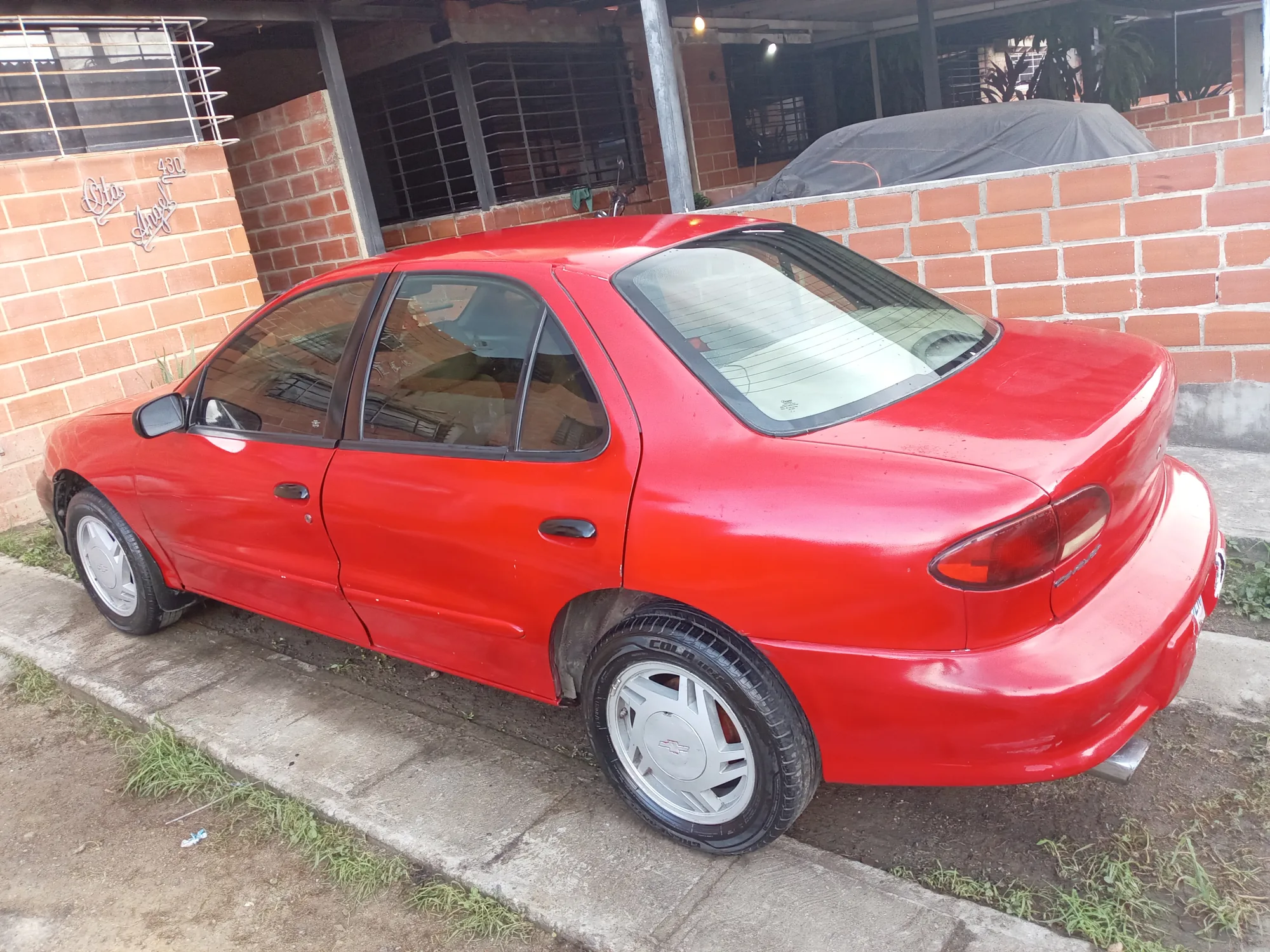 Sedán Chevrolet Cavalier 1995 LT en Guarenas — foto 4