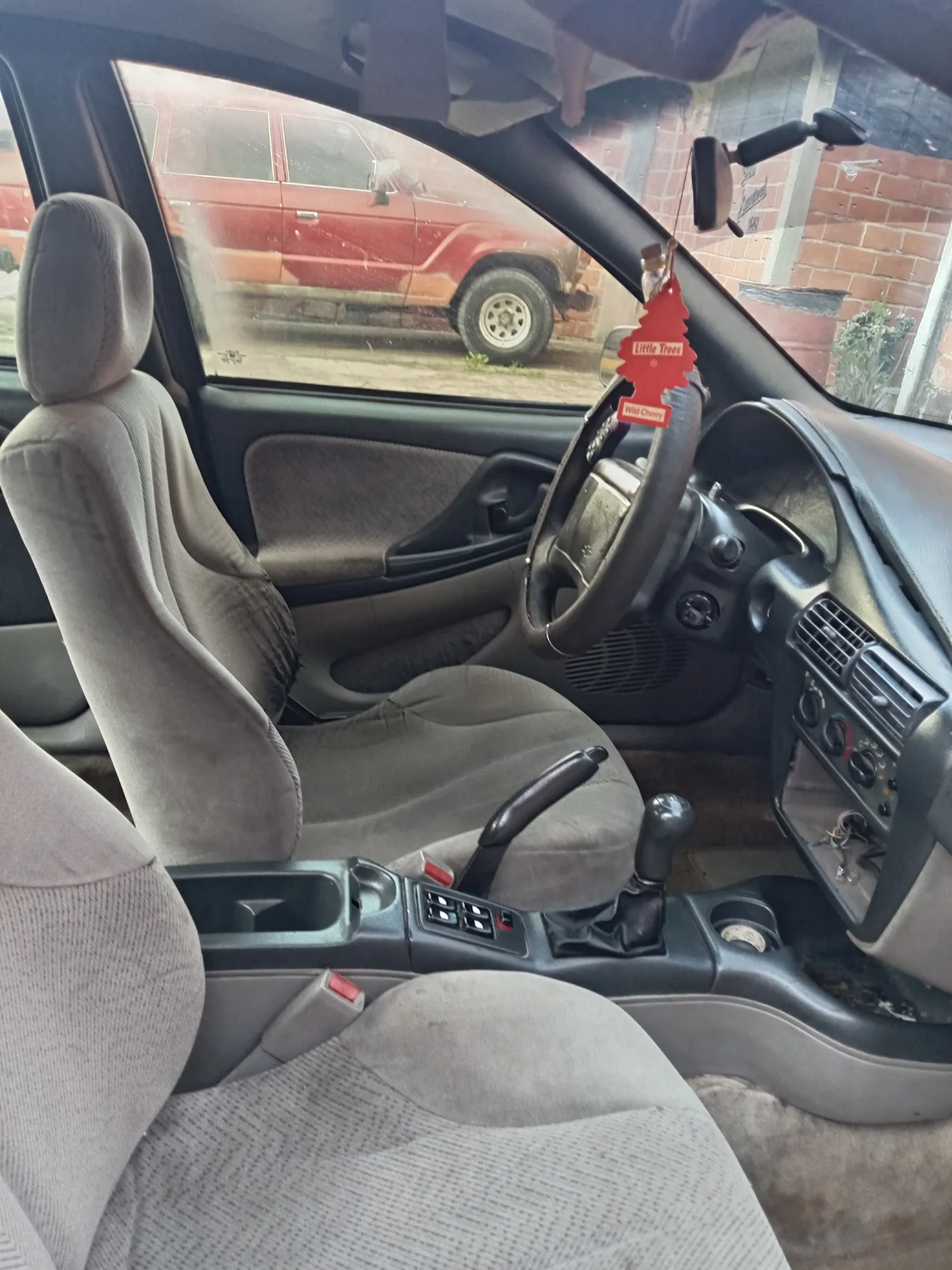 Sedán Chevrolet Cavalier 1995 LT en Guarenas — foto 8