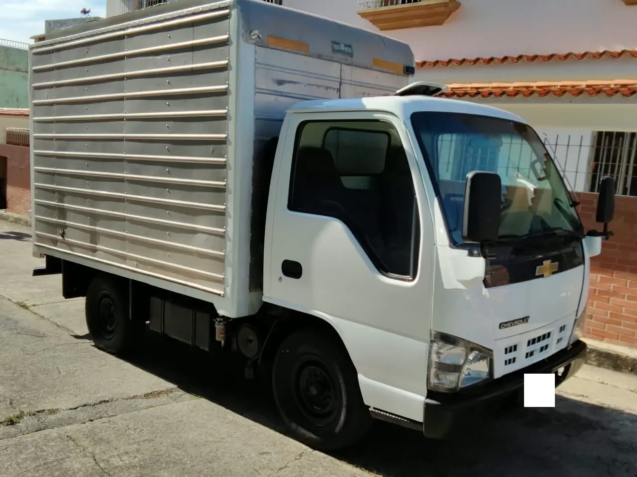 Camión Chevrolet NHR 2011 en Caracas