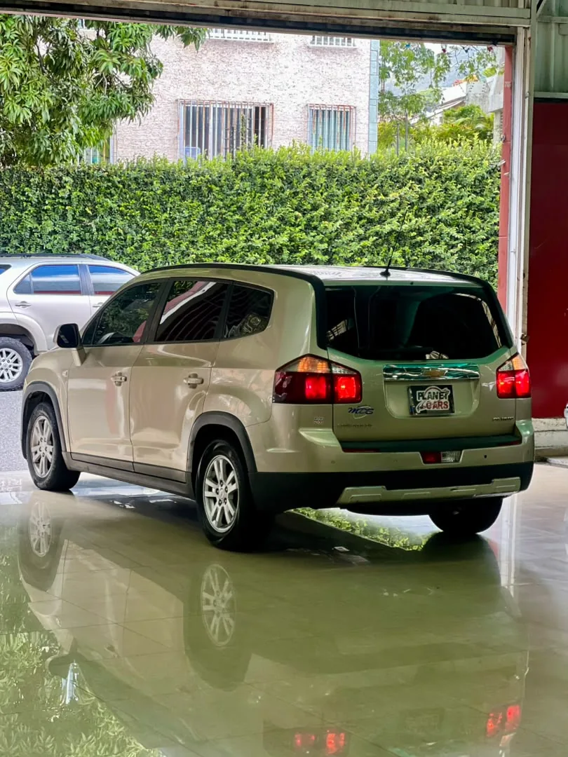 Coupé Chevrolet Orlando 2012 en Caracas — foto 7