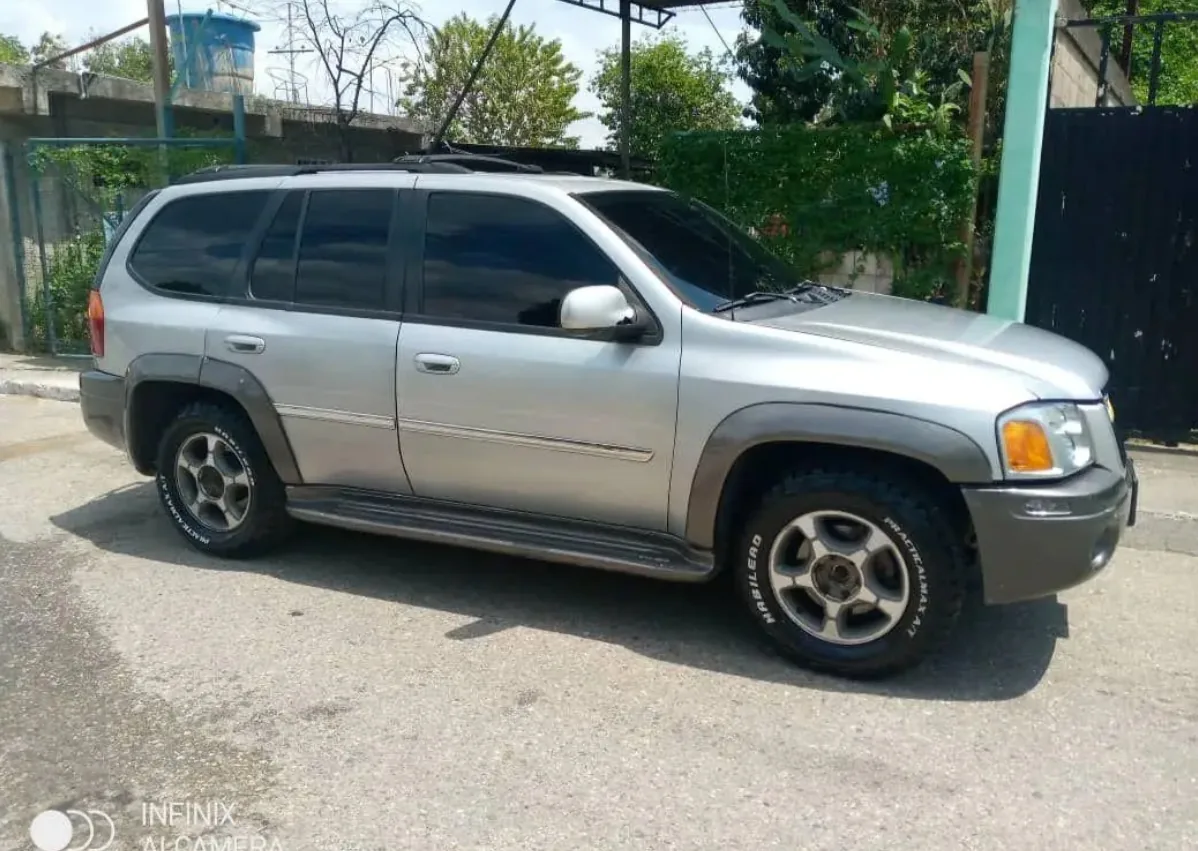 Camioneta Chevrolet Trailblazer 2008 LTZ en Simón Planas