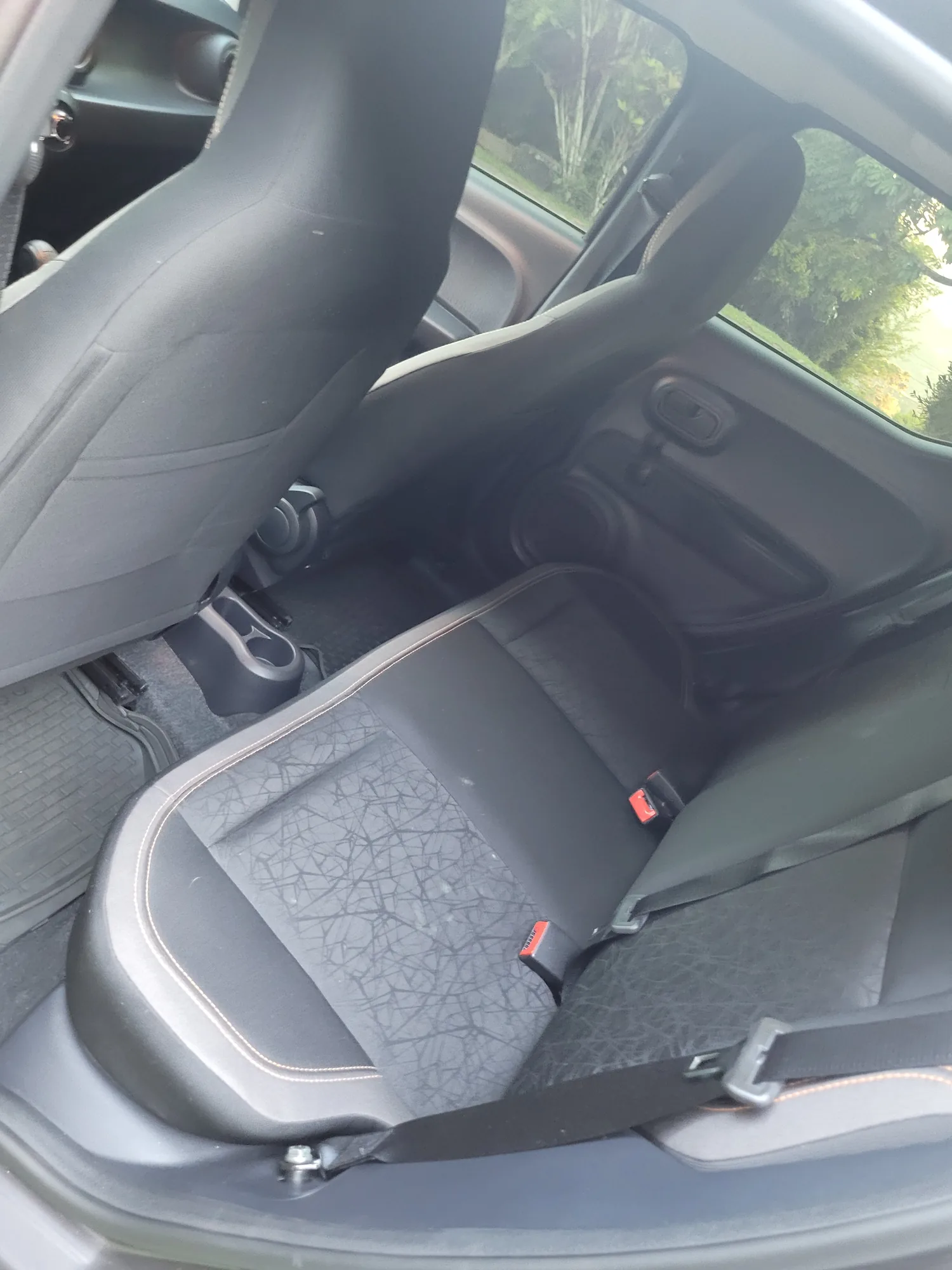 Hatchback Fiat Mobi 2024 en Caracas — foto 8
