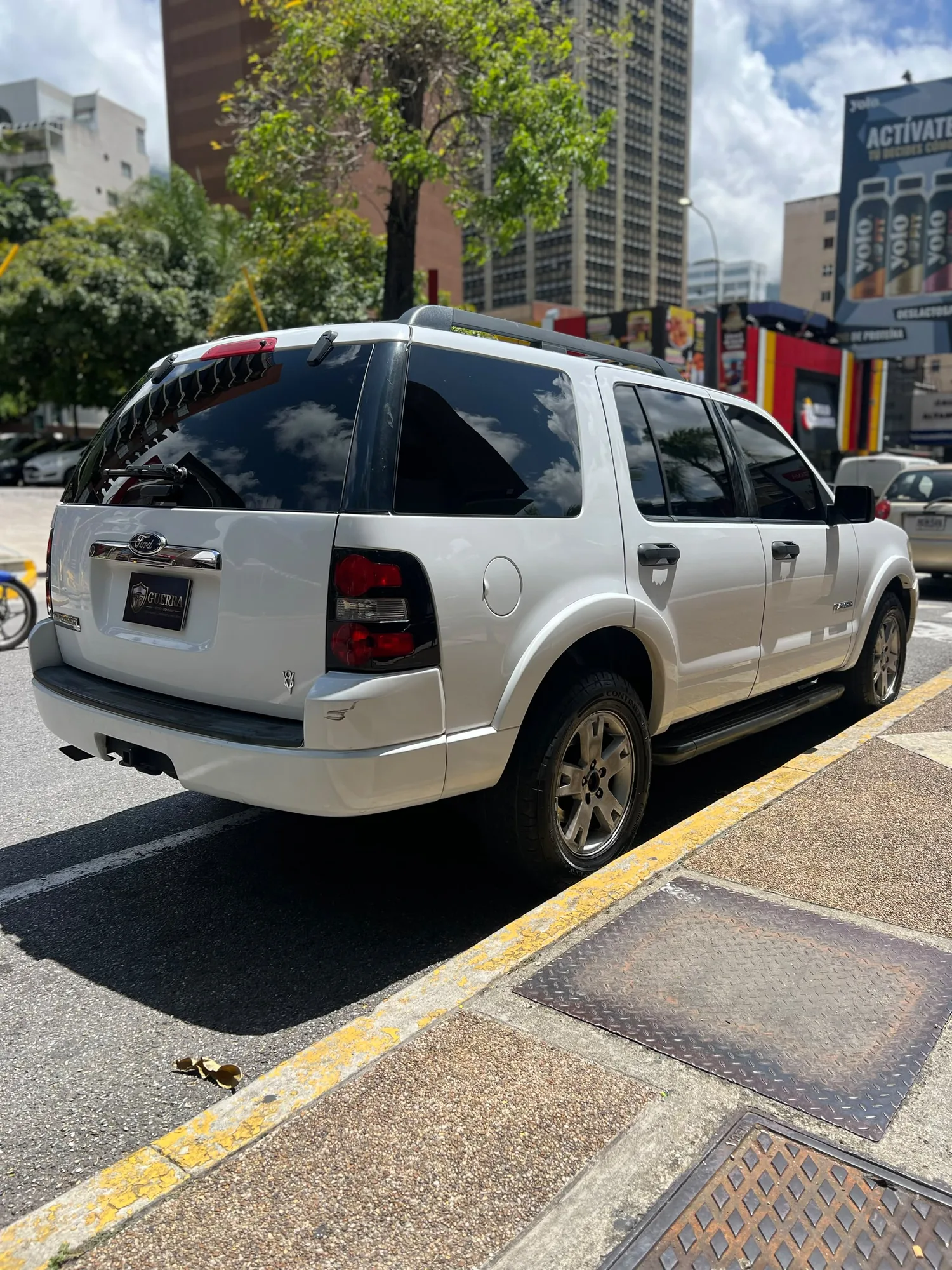 Camioneta Ford Explorer 2011 en Caracas — foto 7