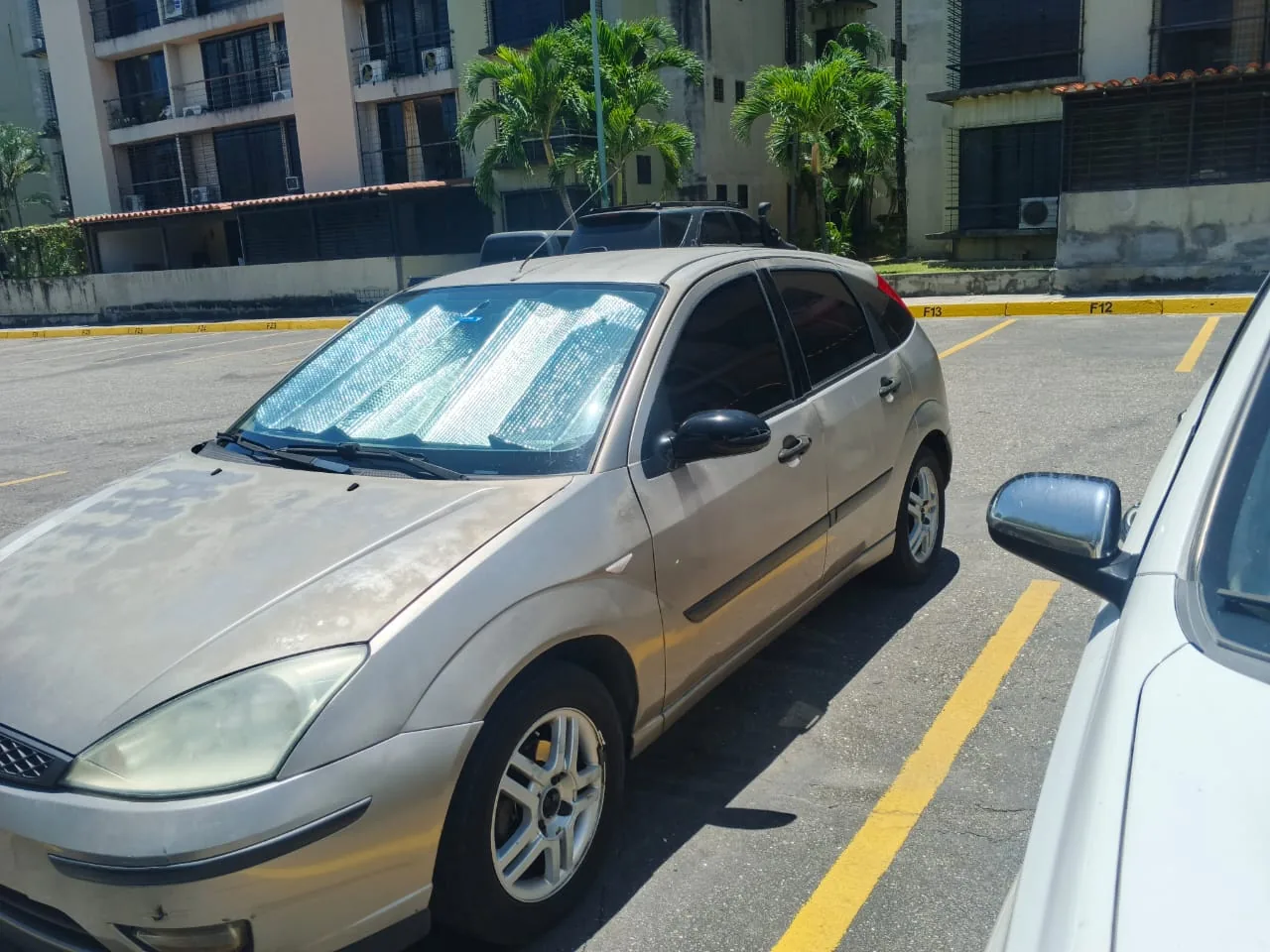 Sedán Ford FOCUS 2008 en Guatire — foto 2