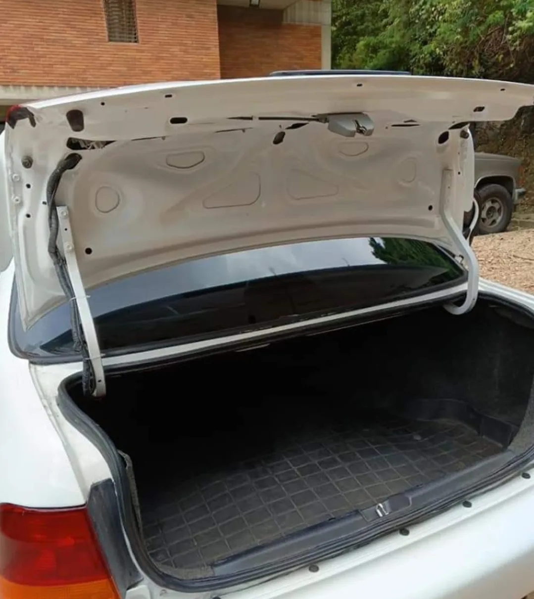 Sedán Honda Civic 1998 en Caracas — foto 10