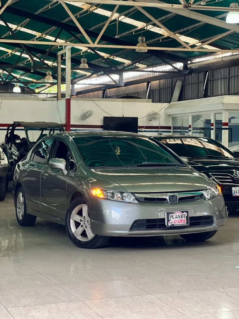 Coupé Honda Civic LXS 2007 en Caracas