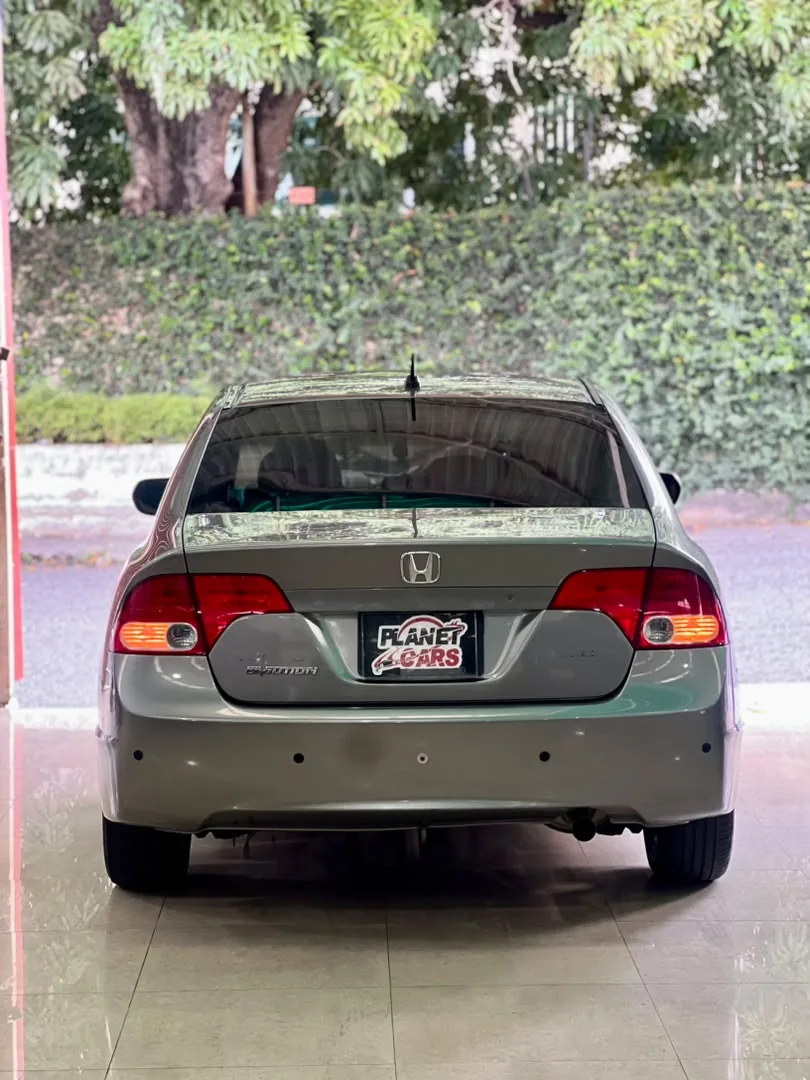 Coupé Honda Civic LXS 2007 en Caracas — foto 6