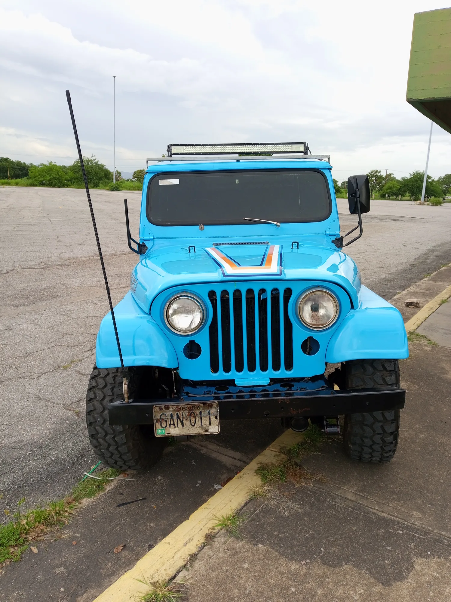 SUV Jeep CJ-7 1990 Techo duro en Valencia — foto 6