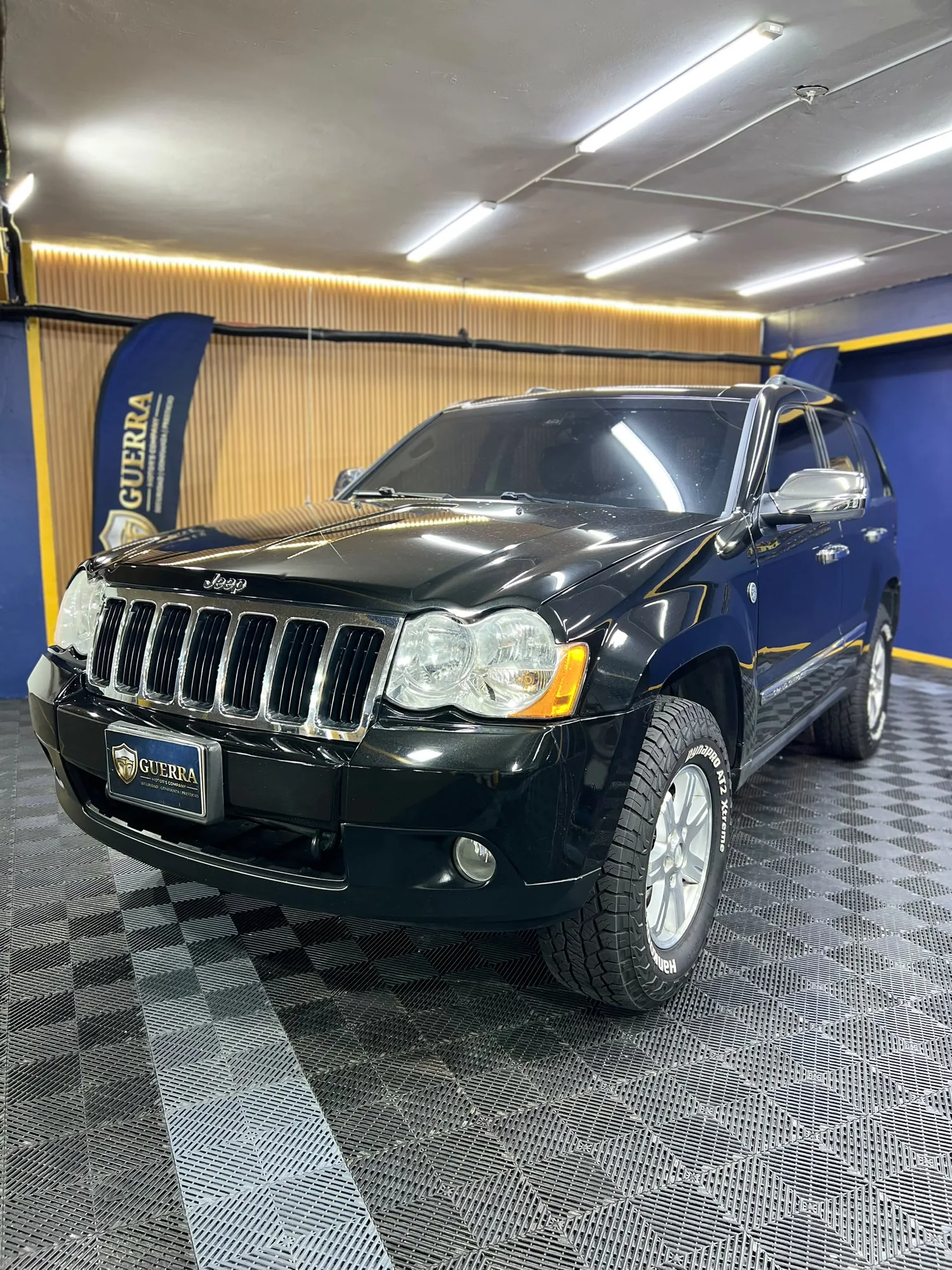 Camioneta Jeep Grand Cherokee 2009 en Caracas — foto 4