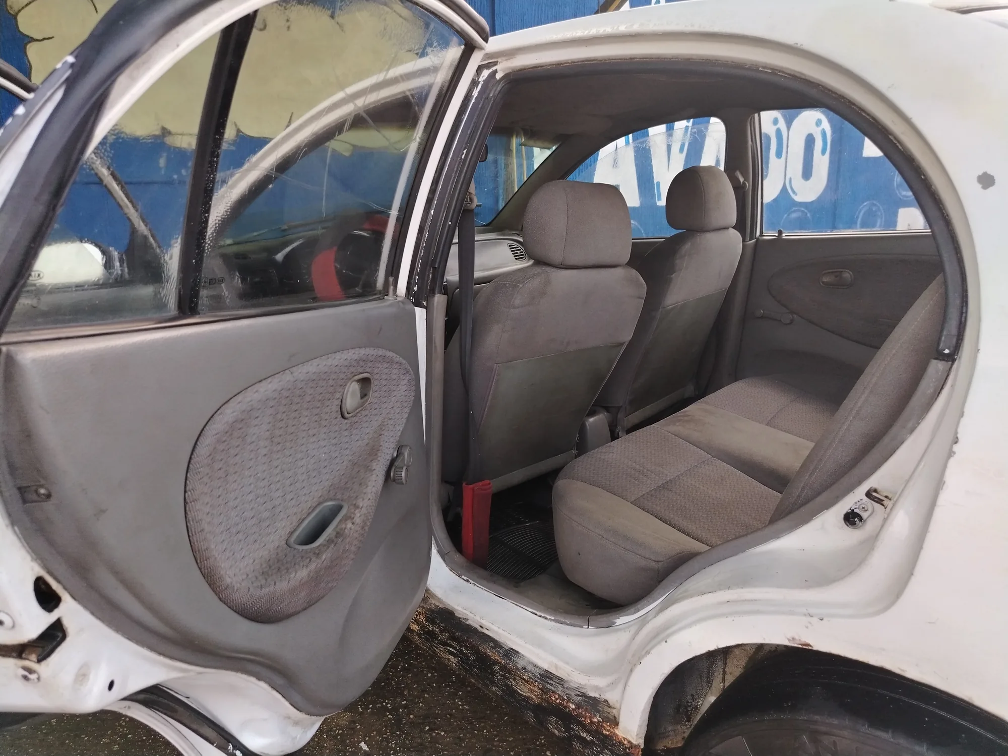 Sedán Kia Rio 2002 Rio en Distrito Morichal — foto 6