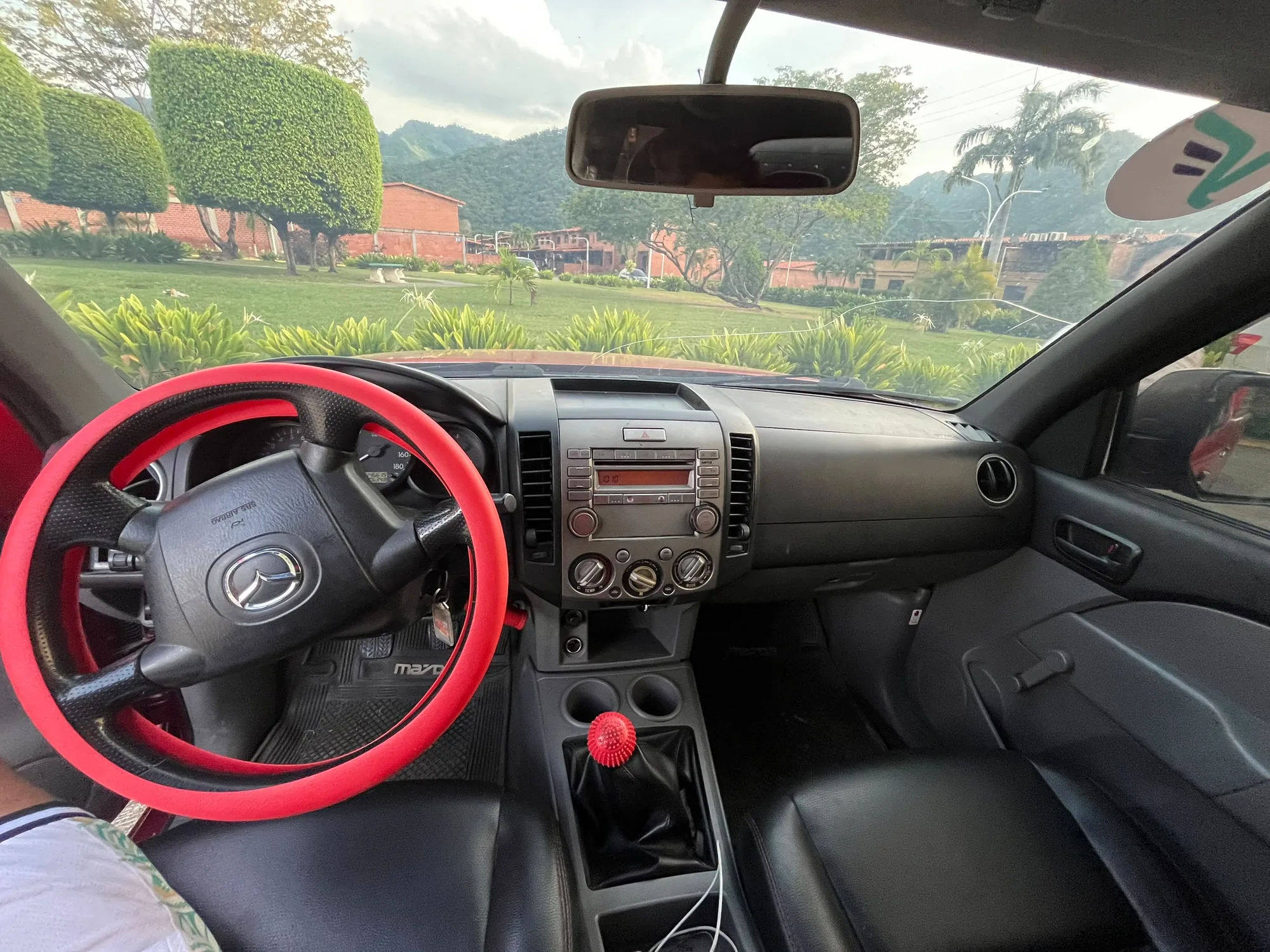 Camioneta Mazda BT-50 2012 4x2 en Guatire — foto 5