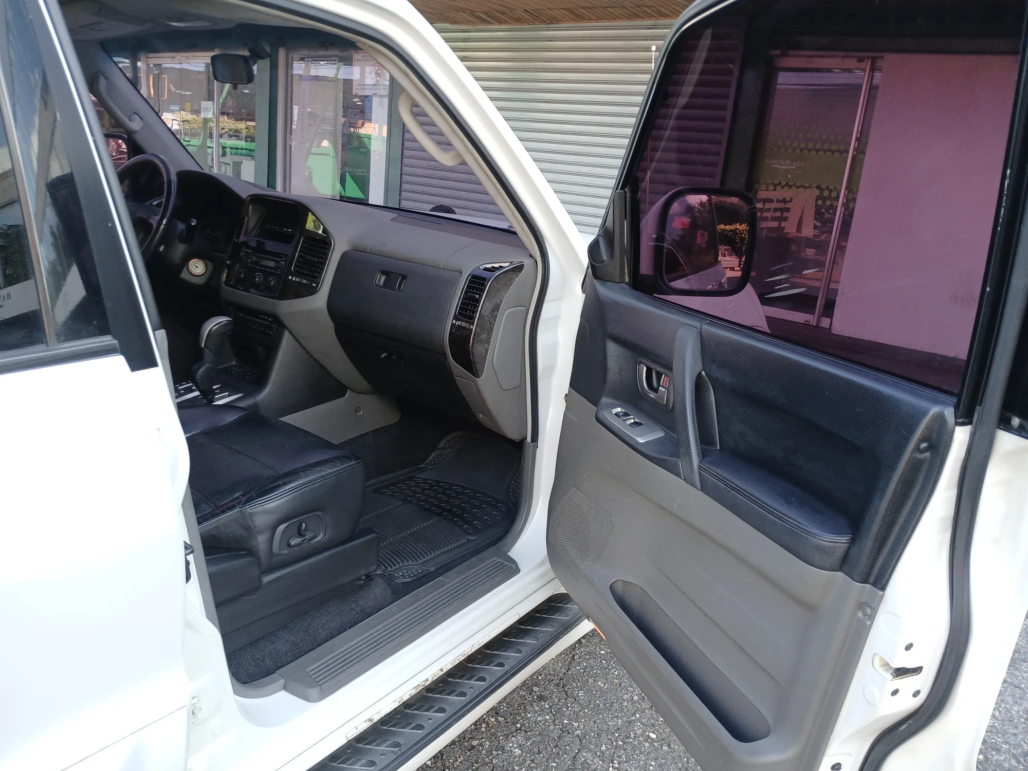 Camioneta Mitsubishi Montero 2005 Limited edición especial 3.8 litros japon en El Márquez — foto 15