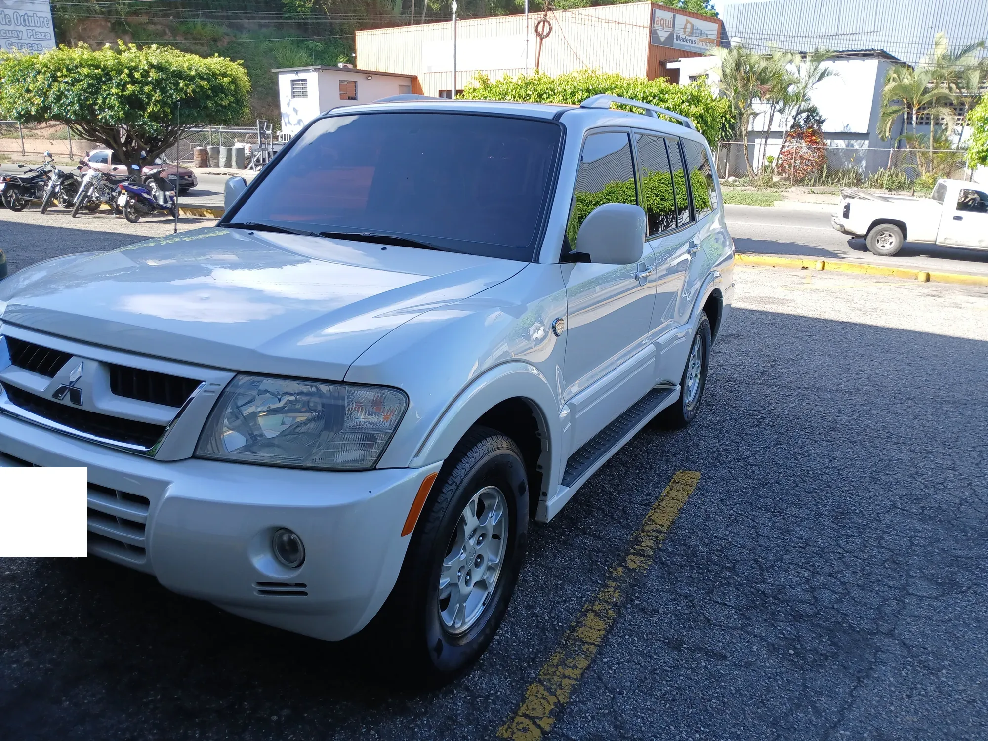 Camioneta Mitsubishi Montero 2005 Limited edición especial 3.8 litros japon en El Márquez — foto 2