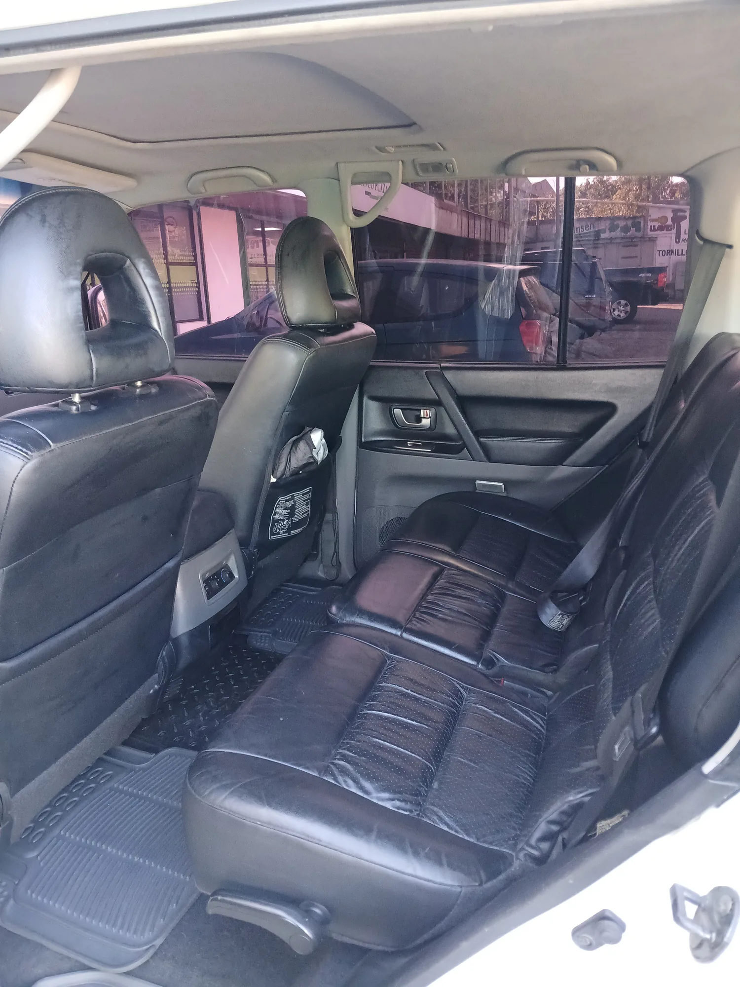 Camioneta Mitsubishi Montero 2005 Limited edición especial 3.8 litros japon en El Márquez — foto 20