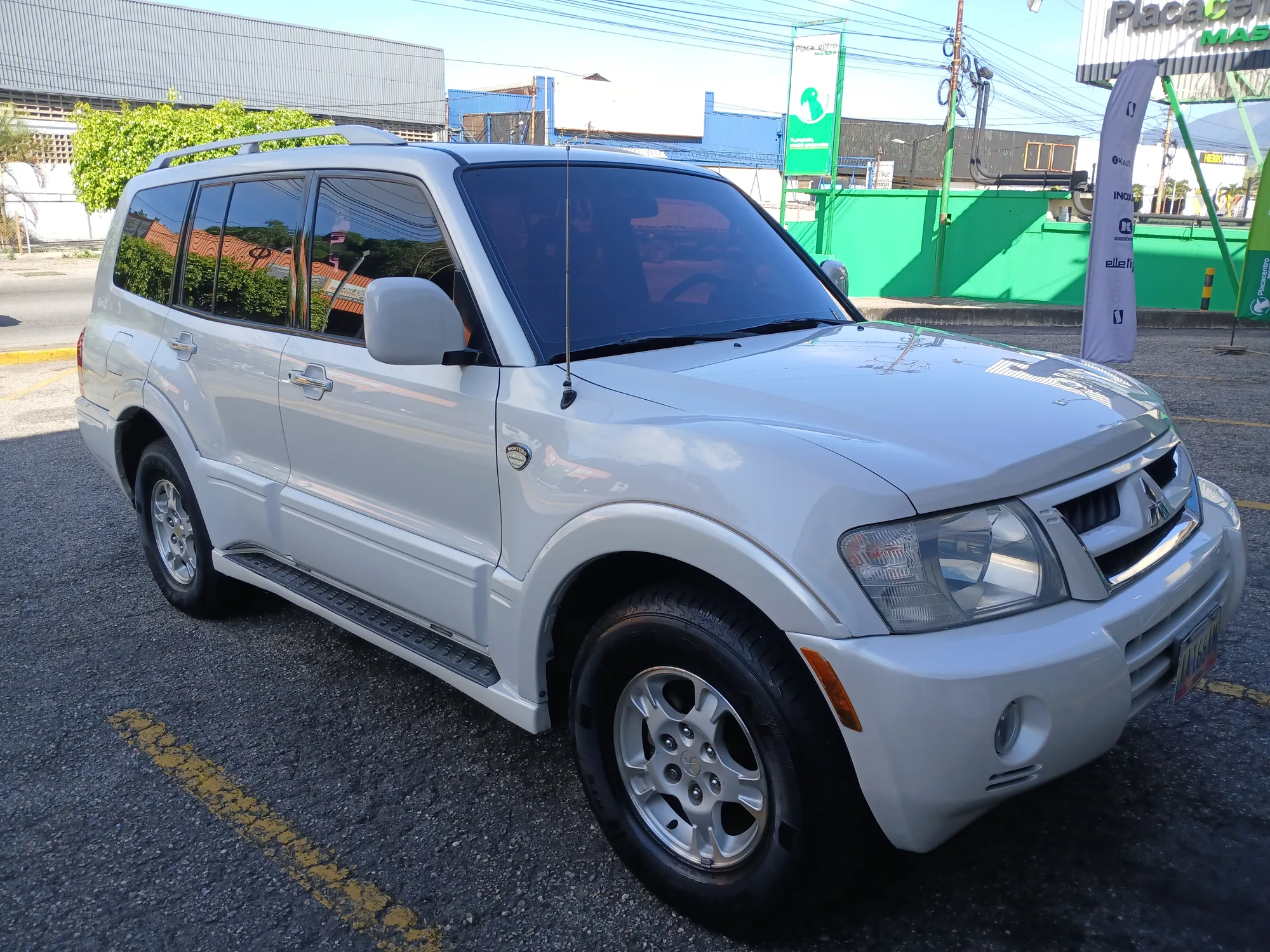 Camioneta Mitsubishi Montero 2005 Limited edición especial 3.8 litros japon en El Márquez — foto 6