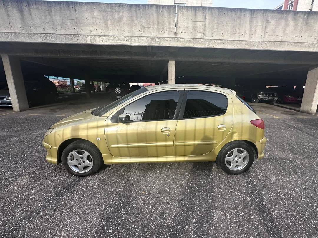 Sedán Peugeot 206 2008 N/A en Guarenas — foto 2