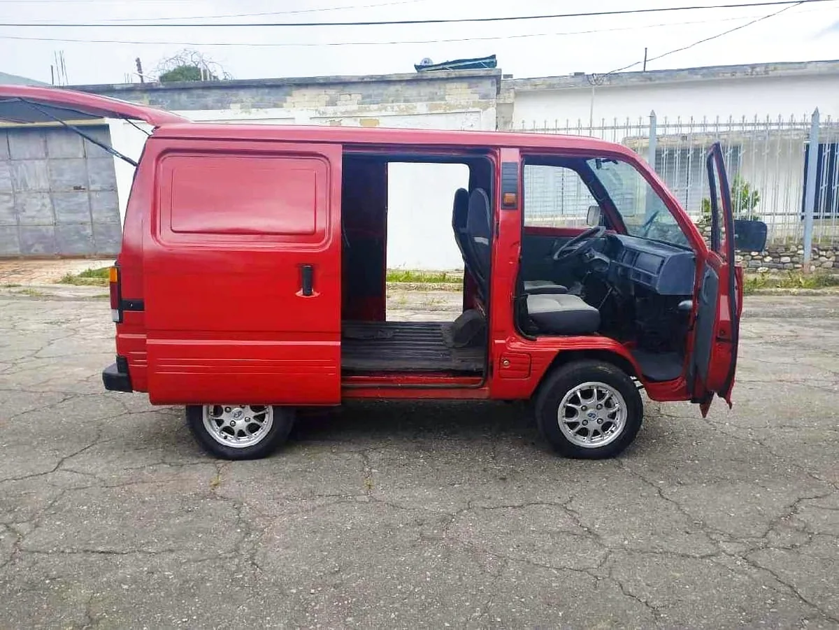 MiniVan Suzuki Carry 1997 Furgón en Barquisimeto — foto 5