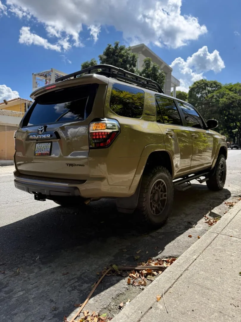 Camioneta Toyota 4Runner TRD PRO 2016 en Libertador — foto 11