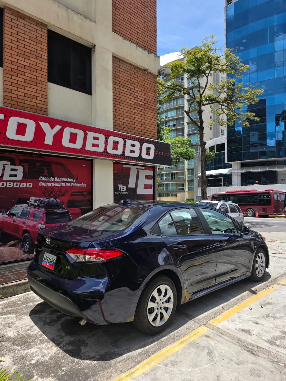 Sedán Toyota Corolla 2024 COROLLA en CARACAS — foto 4