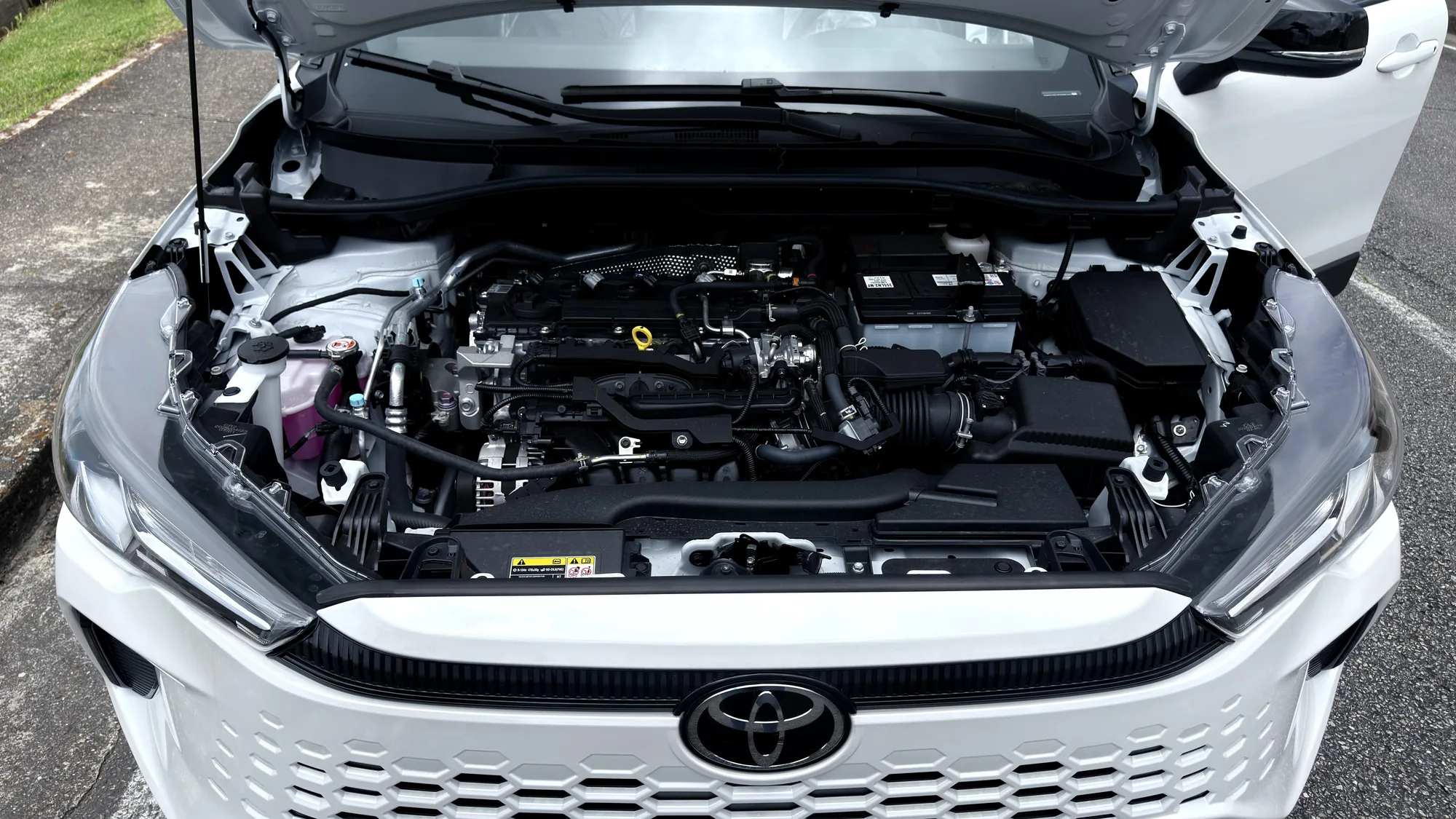 SUV Toyota Corolla Cross 2026 en Caracas — foto 2