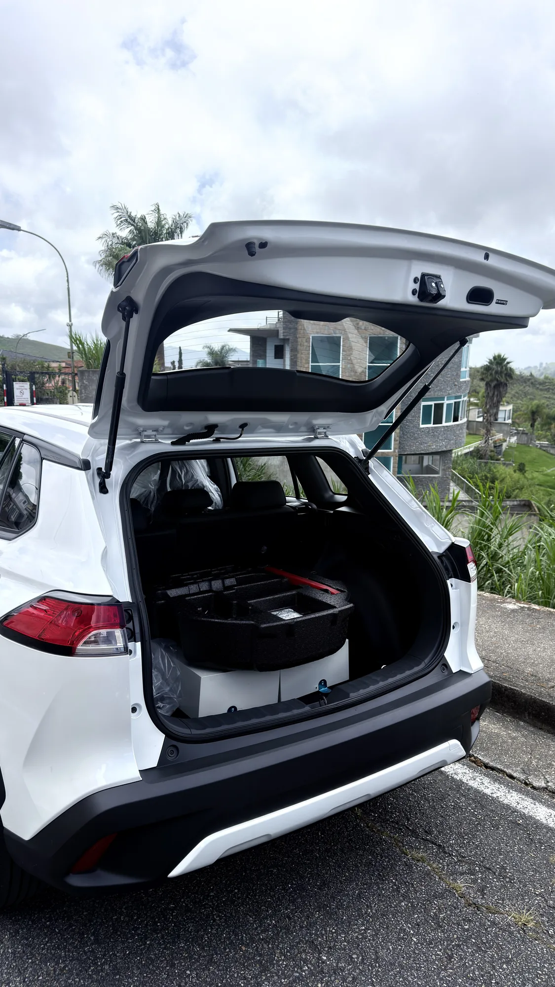 SUV Toyota Corolla Cross 2026 en Caracas — foto 4