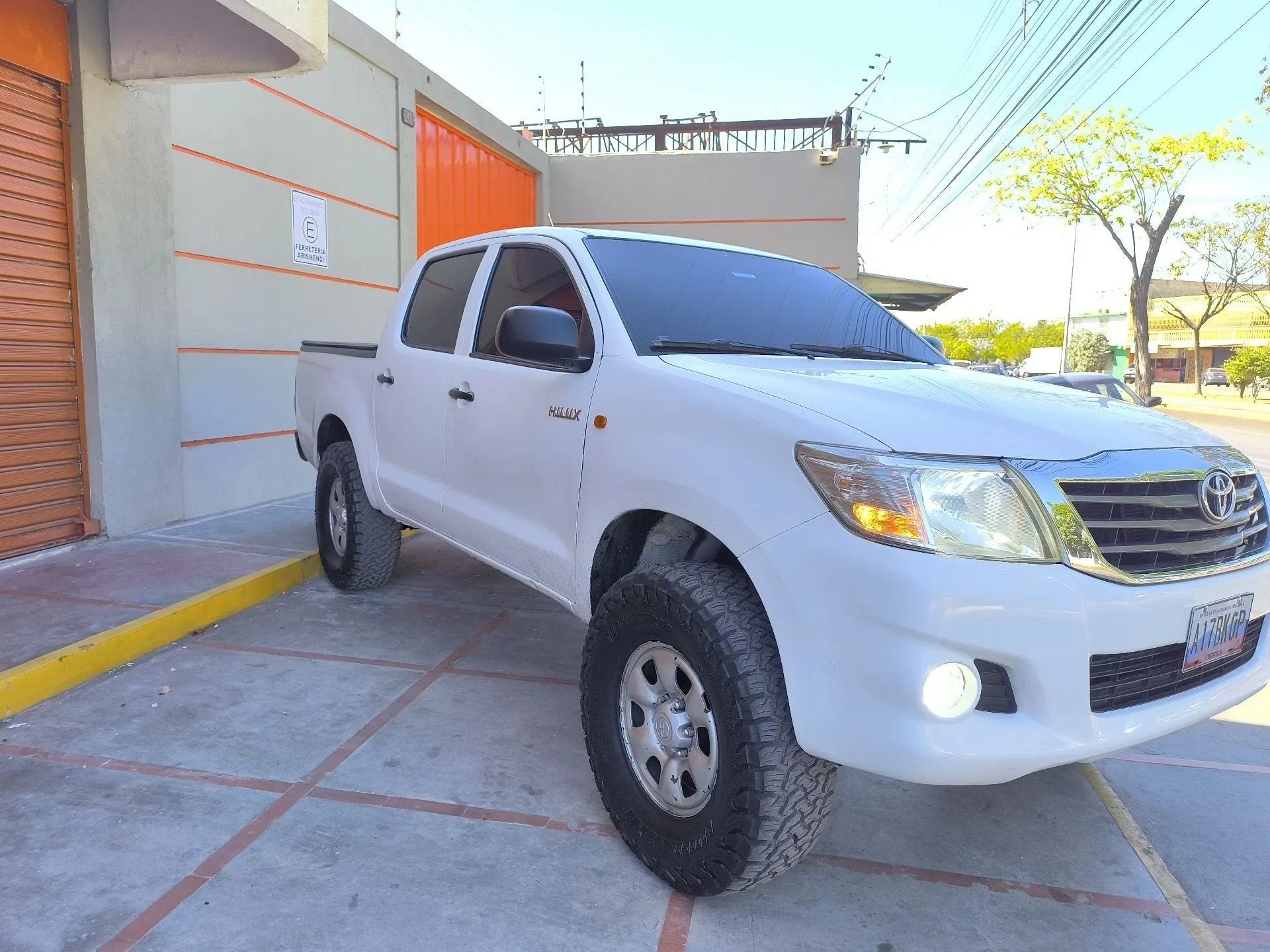 Camioneta Toyota Hilux 2013 Pickup en Cumaná — foto 4