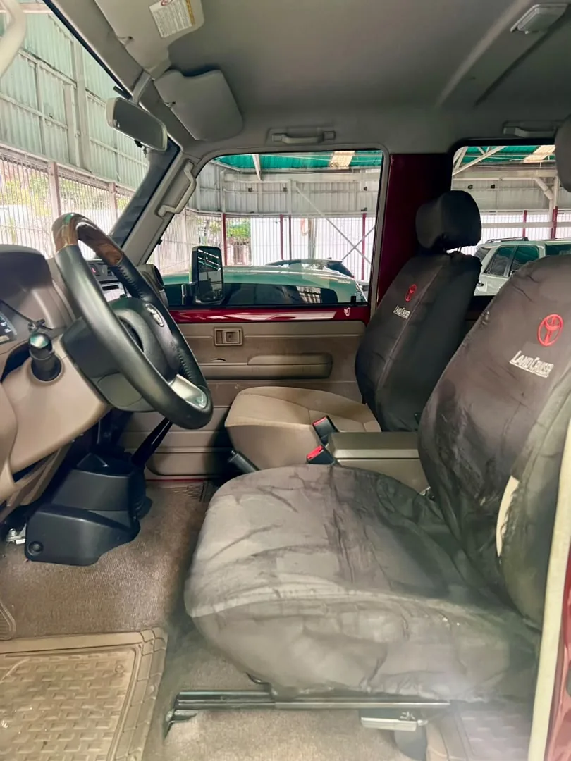 Camioneta Toyota Land Cruiser 2019 SERIE 71 MACHITO LC71 en Caracas — foto 8
