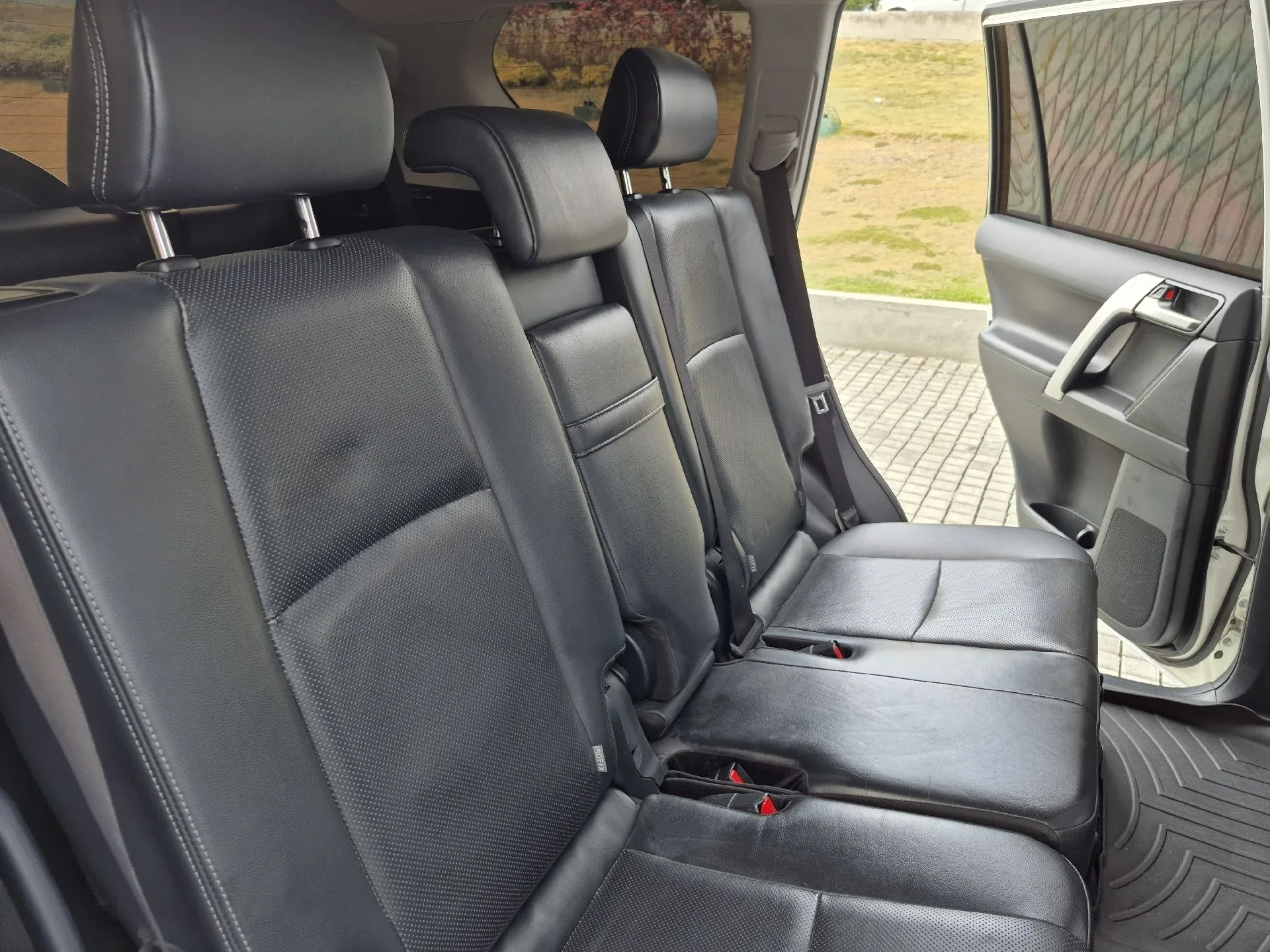 SUV Toyota Land Cruiser 2020 VX en Caracas — foto 4