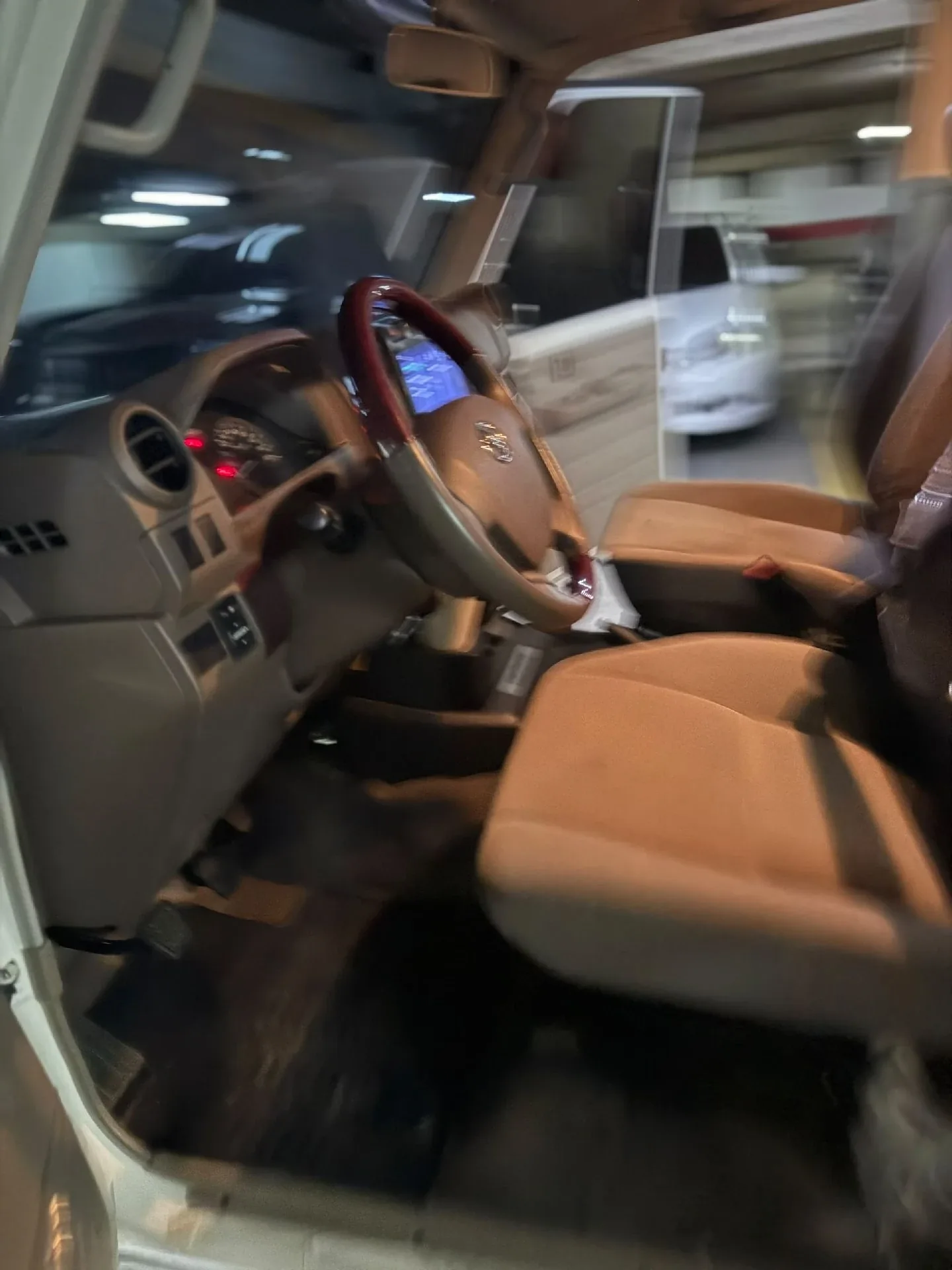 SUV Toyota Land Cruiser 2022 Serie 70 en Caracas — foto 2