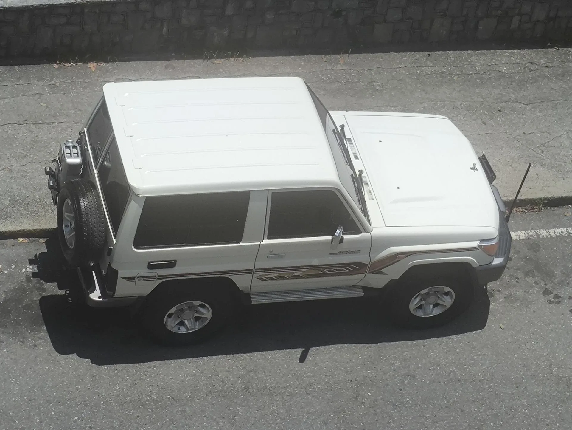 SUV Toyota Land Cruiser 2022 Serie 70 en Caracas — foto 6