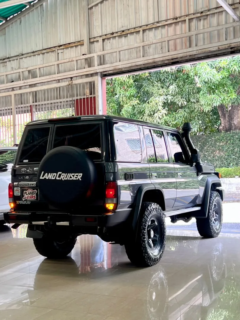 Camioneta Toyota Land Cruiser 2025 en Caracas — foto 8