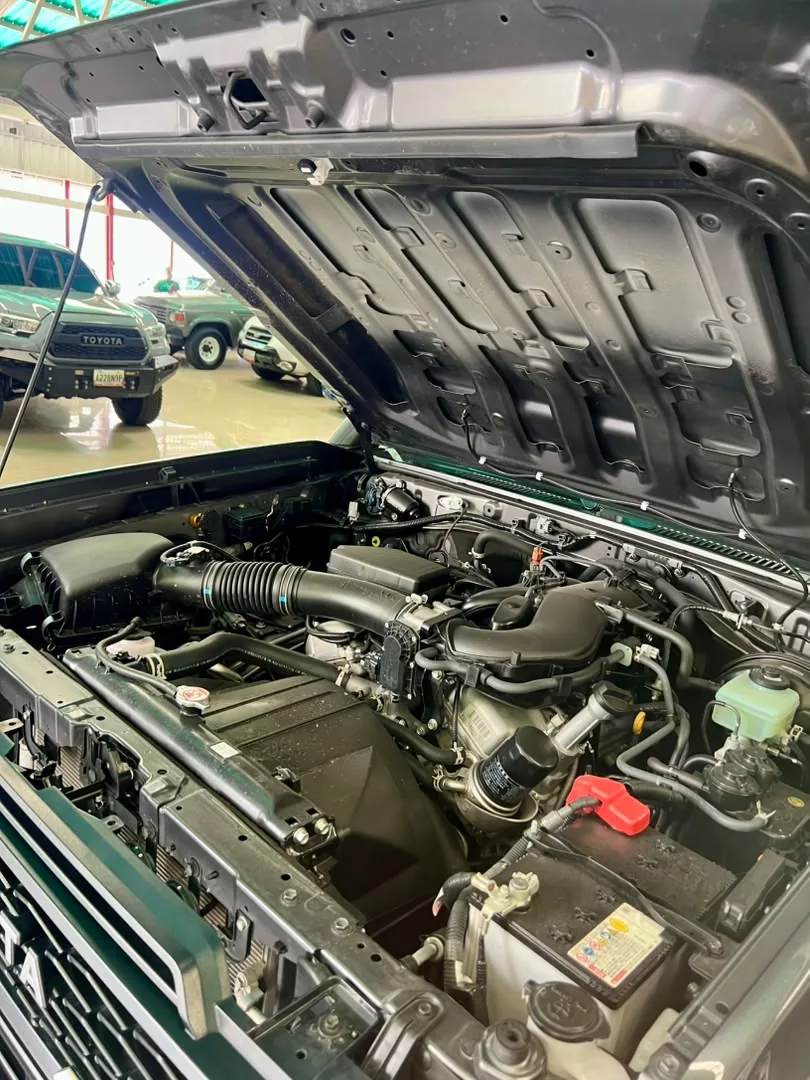 Camioneta Toyota Land Cruiser 2025 en Caracas — foto 9