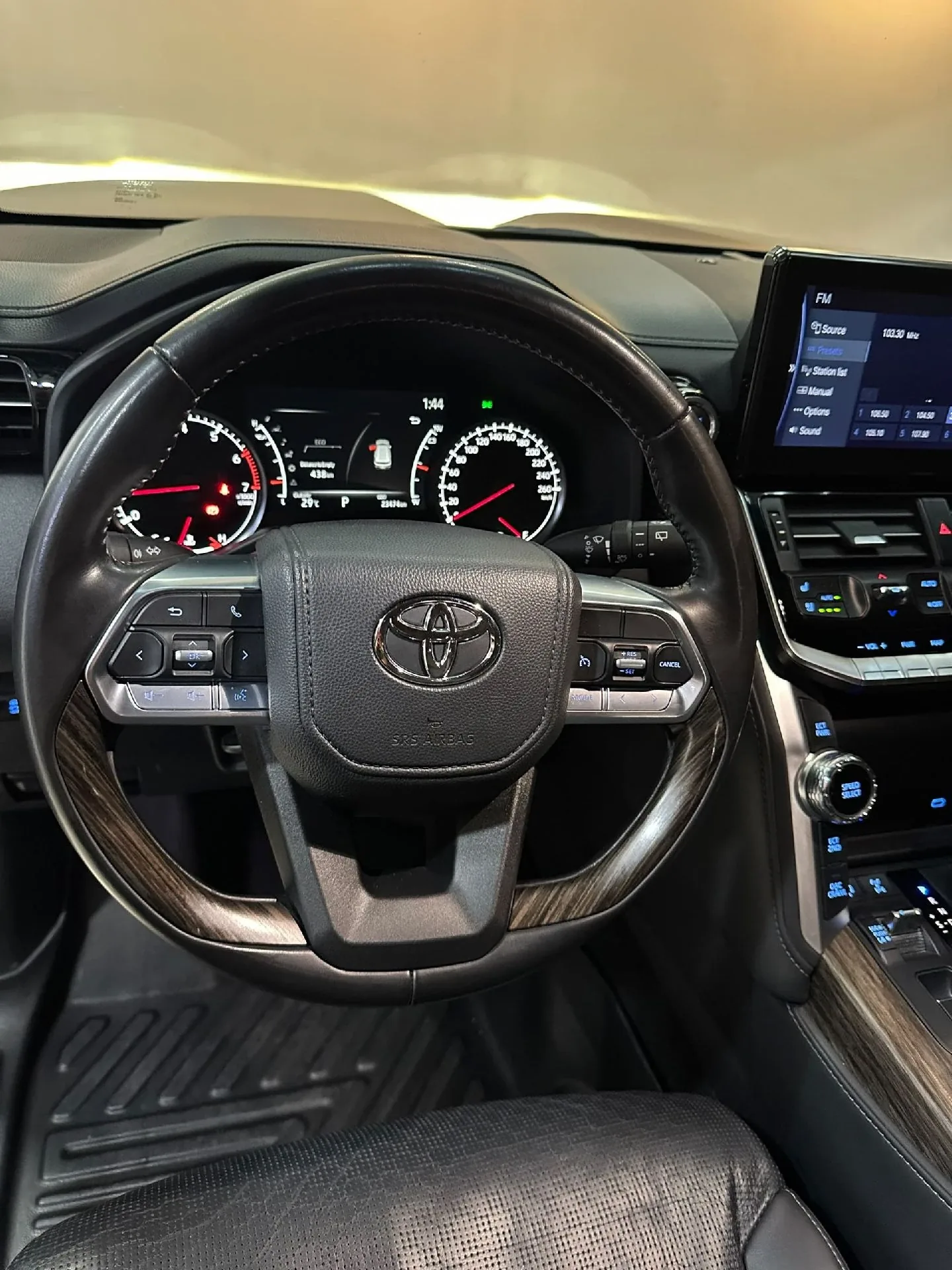 Wagon Toyota Land cruiser LC300 2024 VXR en Caracas — foto 12