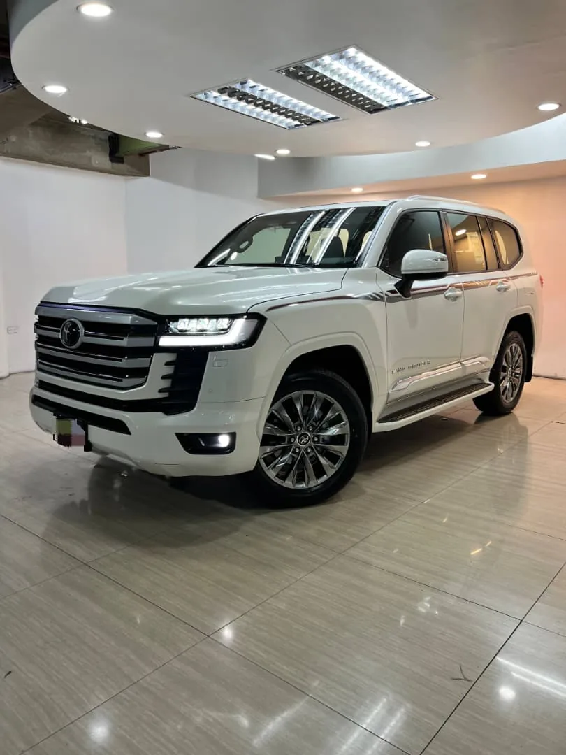 Camioneta Toyota Land cruiser LC300 2025 en Libertador — foto 4