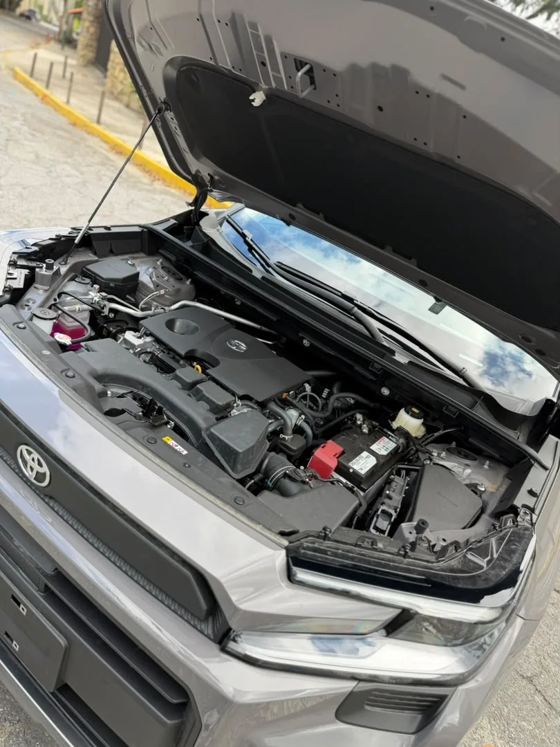 Camioneta Toyota RAV4 2026 en Libertador — foto 16