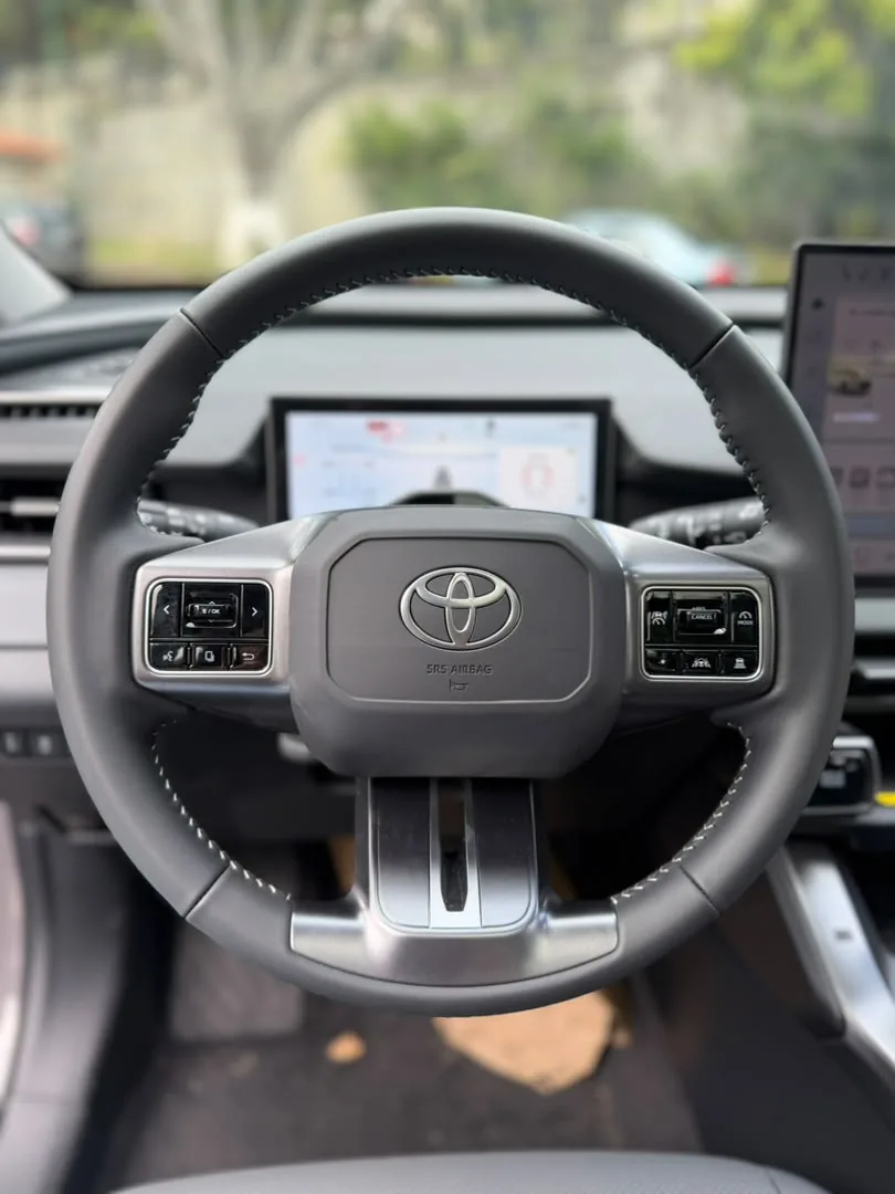 Camioneta Toyota RAV4 2026 en Libertador — foto 6