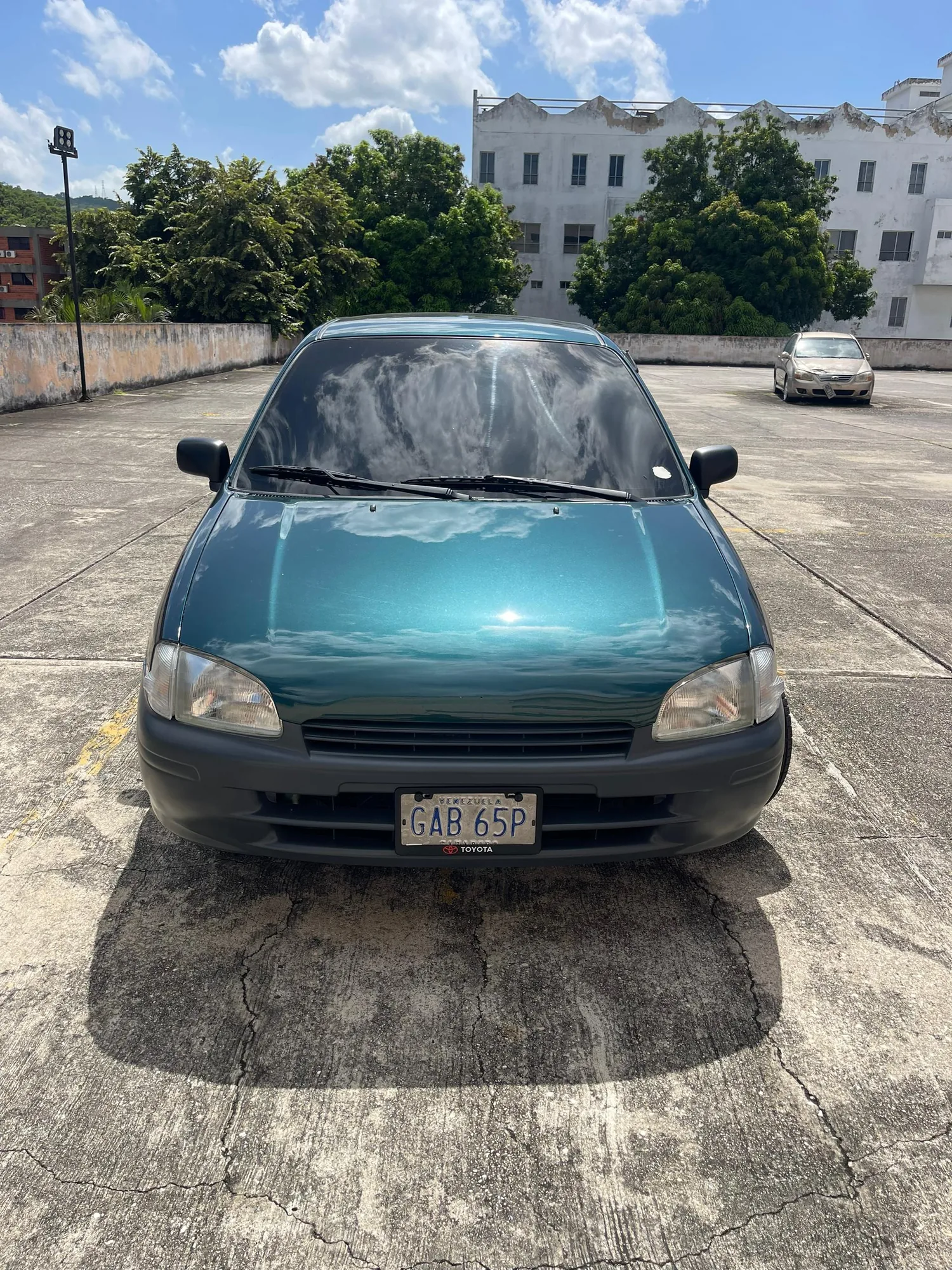 Hatchback Toyota Starlet 1998 XLT en Naguanagua
