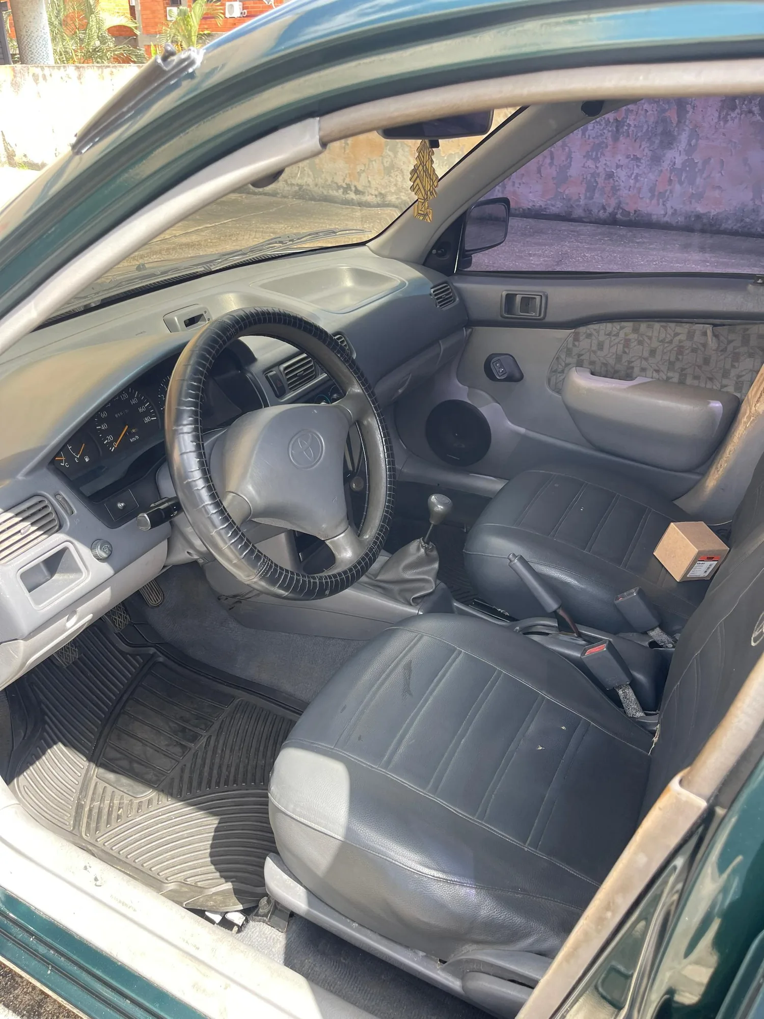 Hatchback Toyota Starlet 1998 XLT en Naguanagua — foto 4