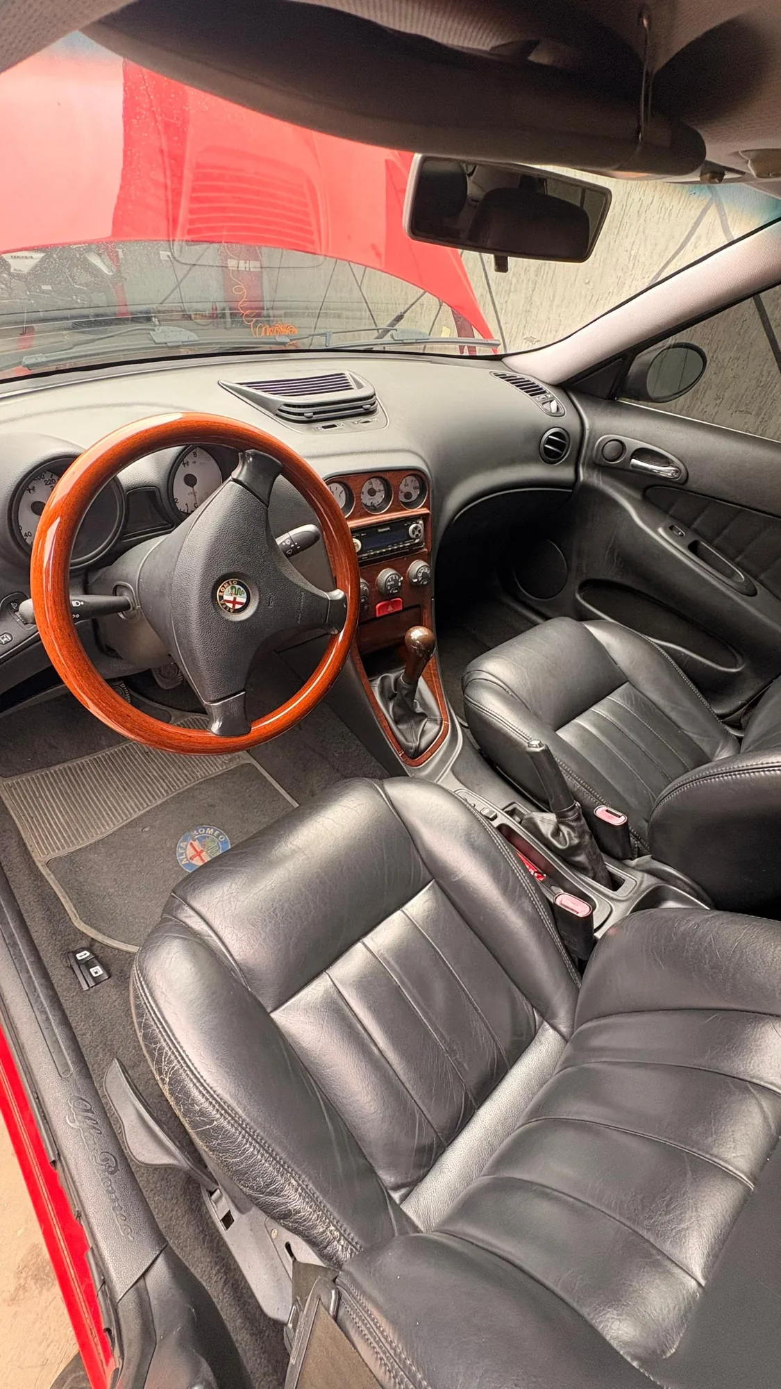 Sedán Alfa Romeo Giulietta 2000 2.0 Twin Spark en Pampatar — foto 5