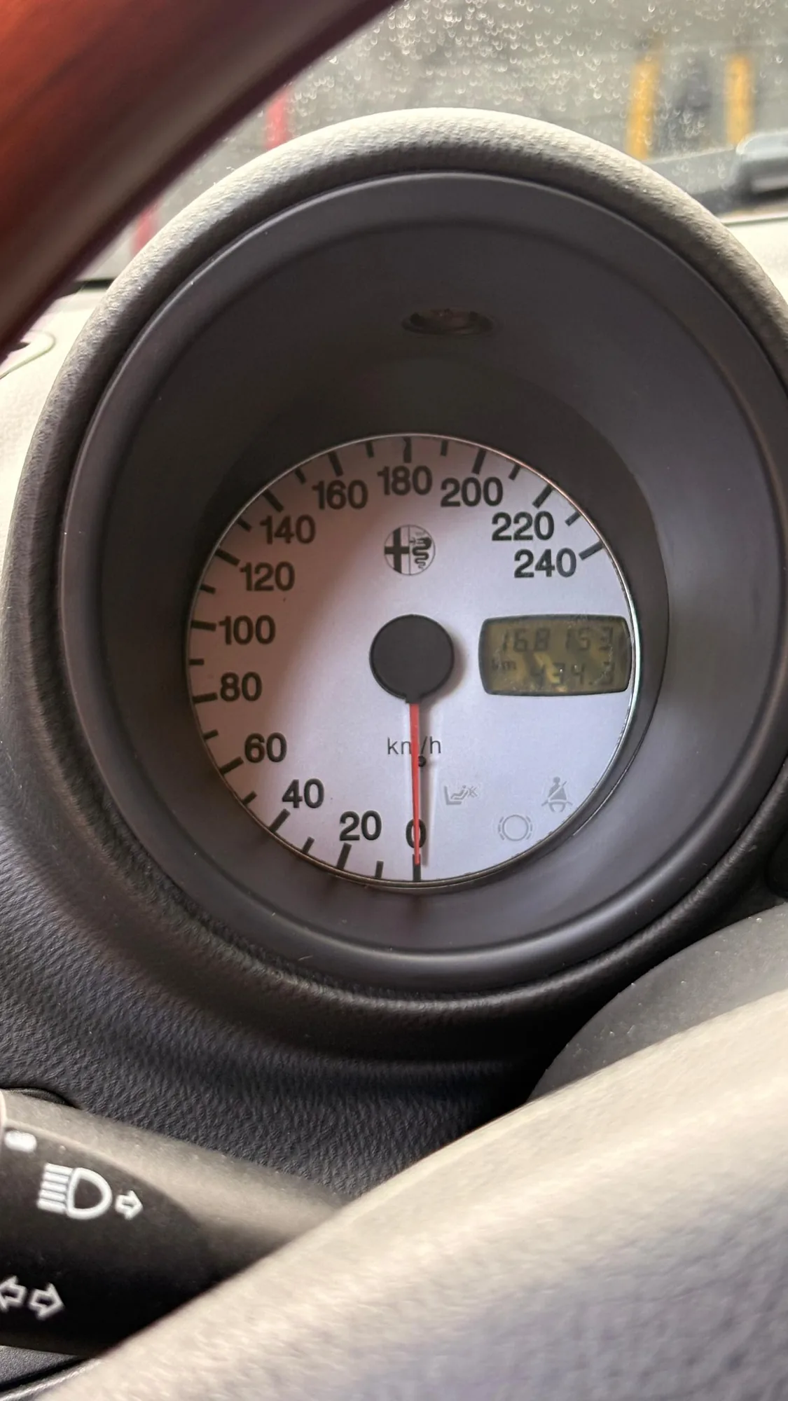 Sedán Alfa Romeo Giulietta 2000 2.0 Twin Spark en Pampatar — foto 7