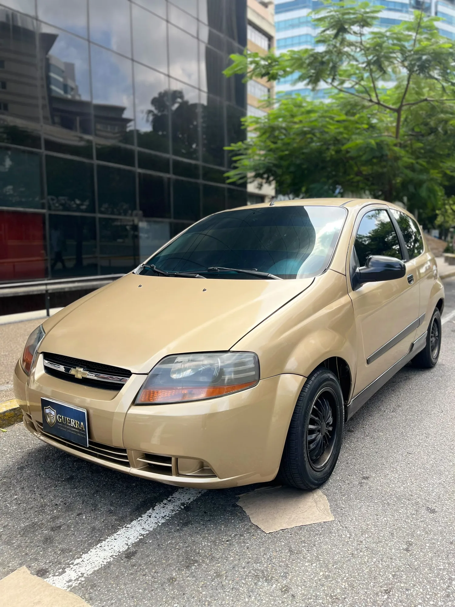Hatchback Chevrolet Aveo 2006 en Caracas — foto 2